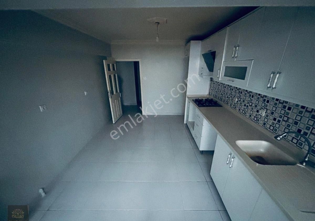 Aciiiill Fırsat Daire Topçu Mahallesinde Full Yapılı Ebeveyn Banyolu 3+1 Satılık Daire - Görsel 3