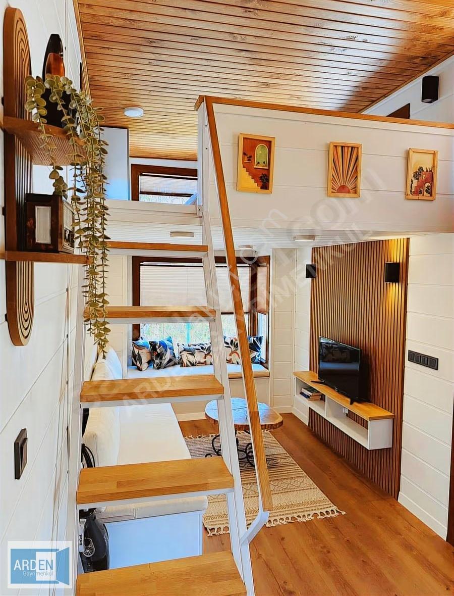 Urla Torasan'da Havuzlu, Eşyalı Tiny House Fırsatı - Görsel 21