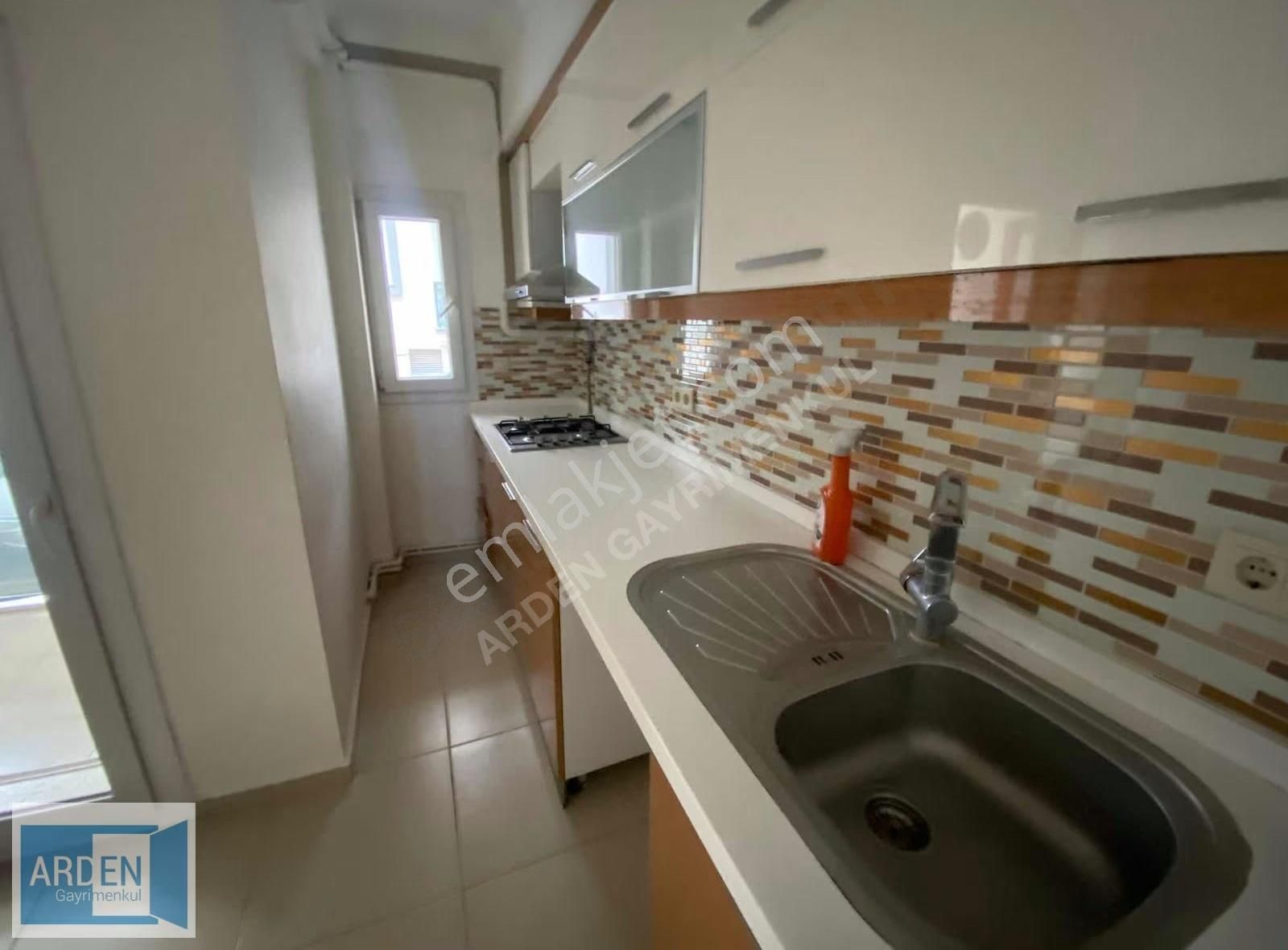 Hıdırlık'ta Satılık 2+1 Daire, 85m², Kapalı Mutfaklı - Görsel 13