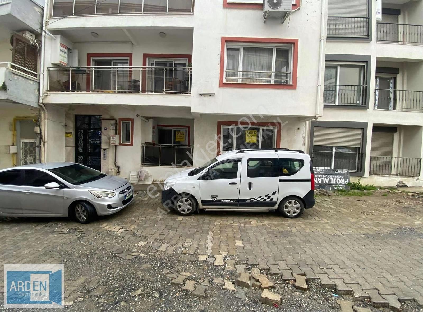 Hıdırlık'ta Satılık 2+1 Daire, 85m², Kapalı Mutfaklı