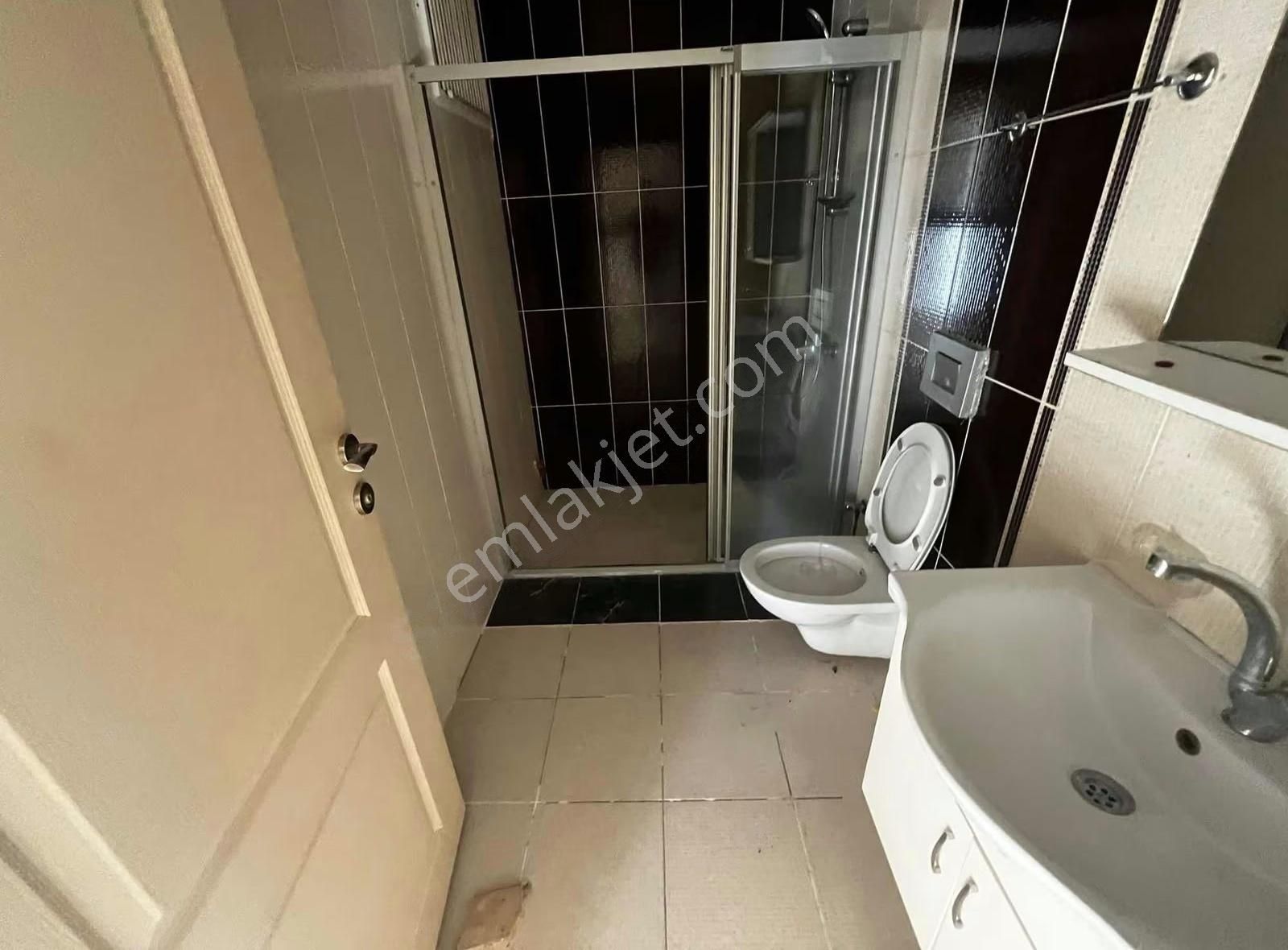 Öz Yıldız Emlaktan Şelale Mahallesinde 3+1 Kiralık Daire - Görsel 4