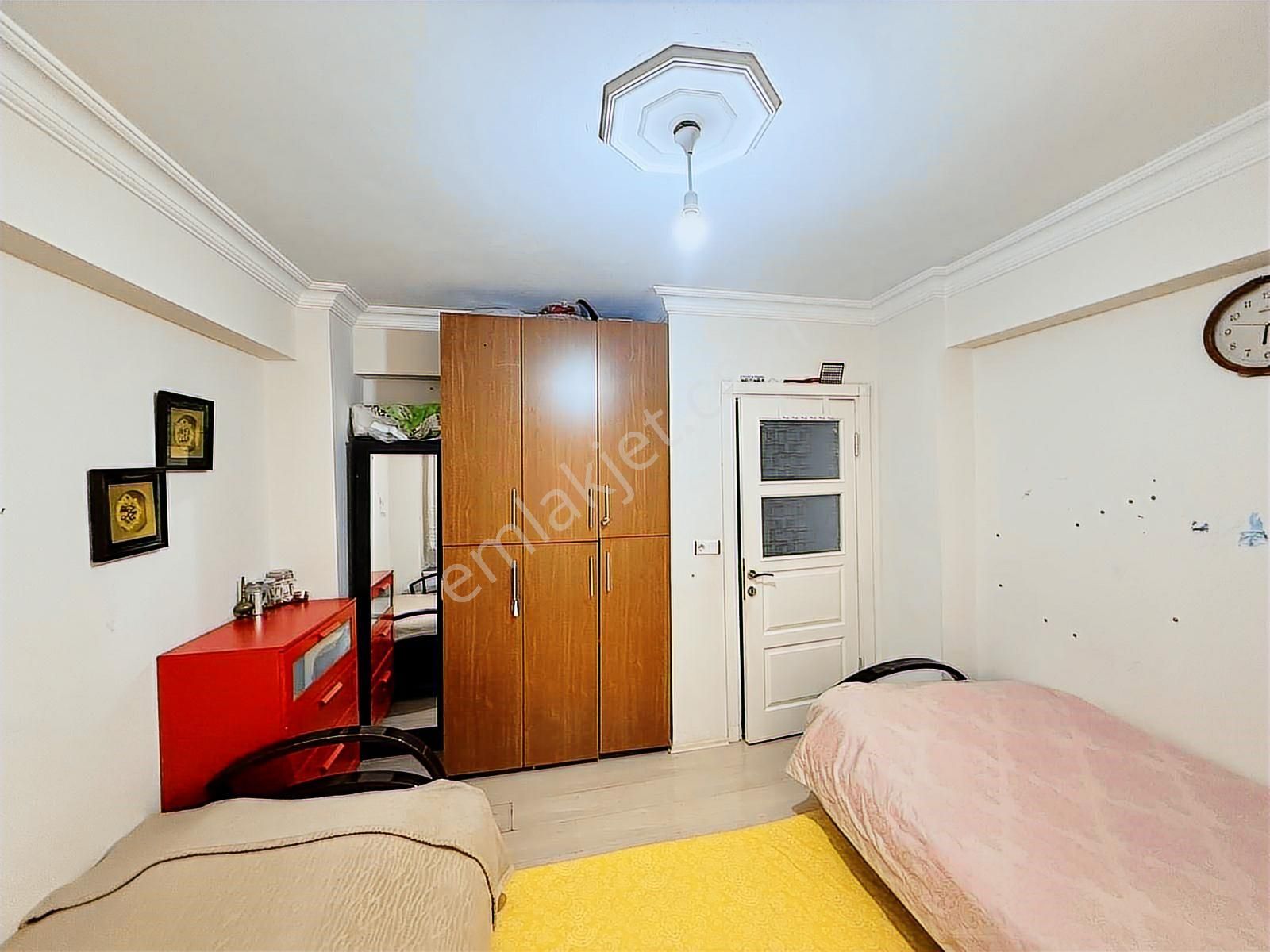 Yeşilpınarda Harika Konumda Geniş Ferah 3+1 Arakat Daire - Görsel 14