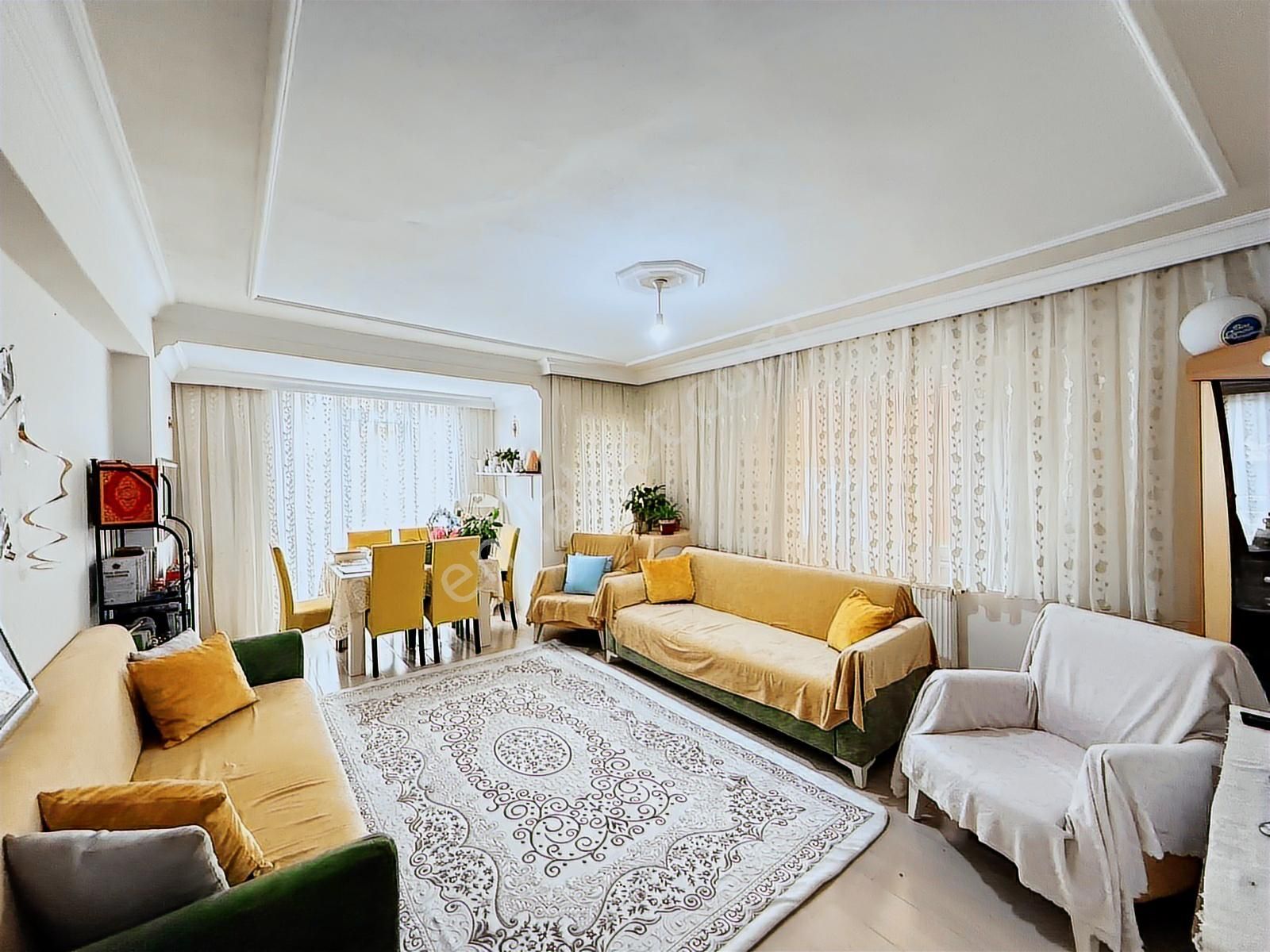 Yeşilpınarda Harika Konumda Geniş Ferah 3+1 Arakat Daire