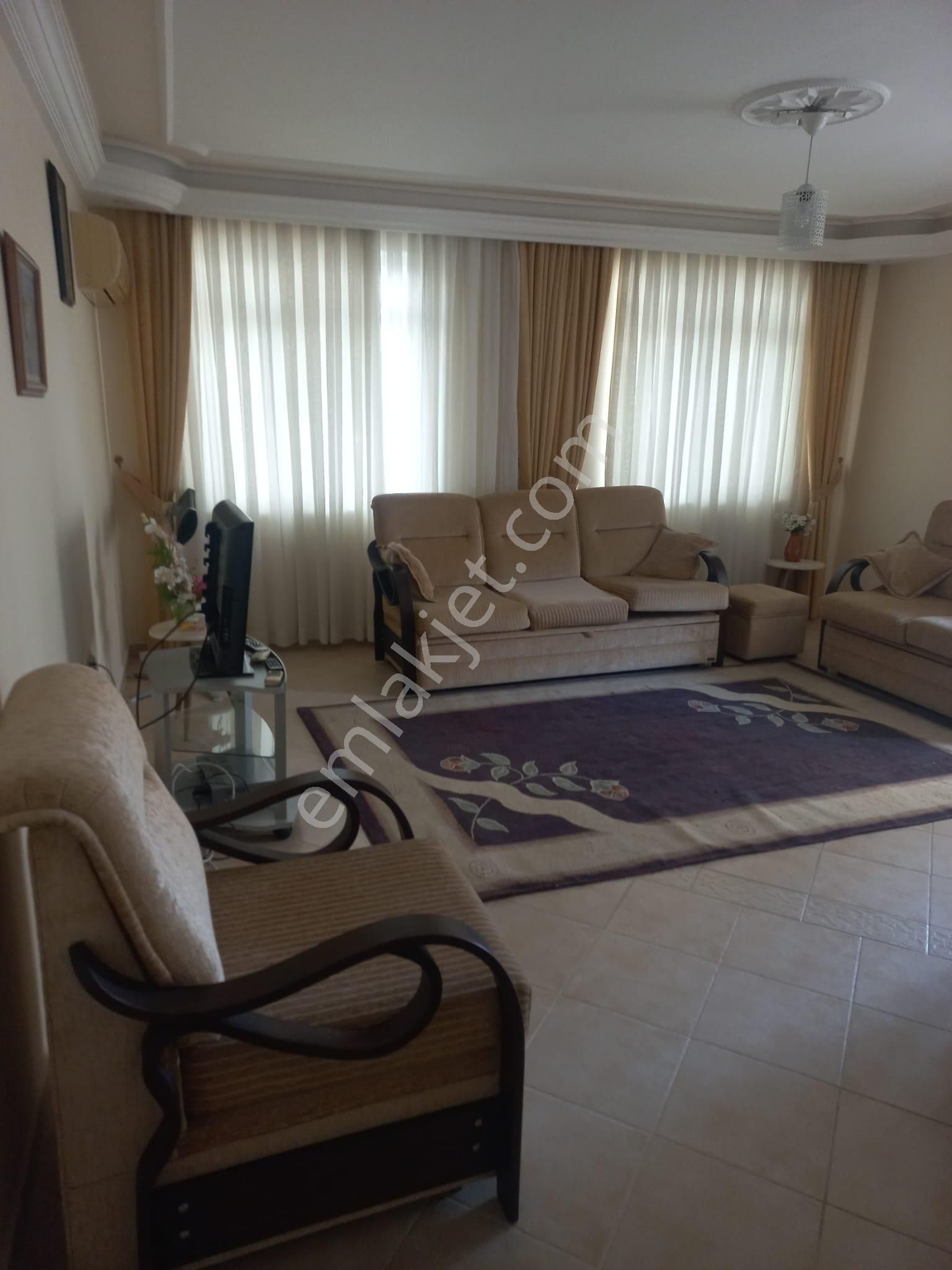 Alanya / Mahmutlar Kiralık 2+1 Full Eşyalı +beyaz Eşyalı Merkezi Konum..
