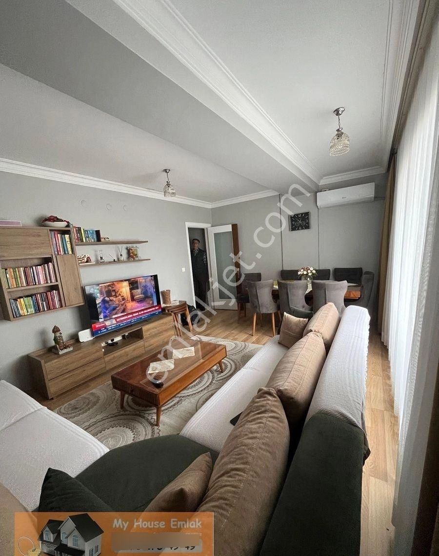 İzmir Buca Gaziemire Sınır 2+1 90m 2 Satılık - Görsel 3