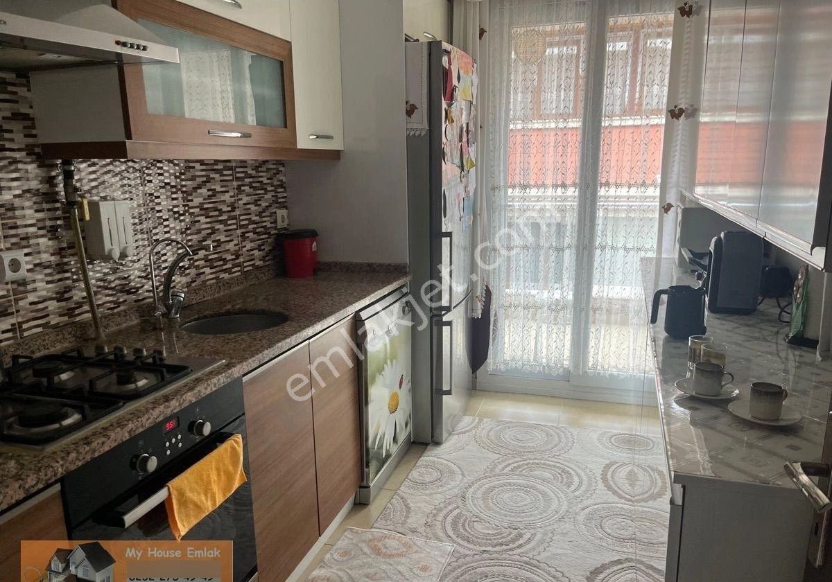 İzmir Buca Gaziemire Sınır 2+1 90m 2 Satılık - Görsel 4