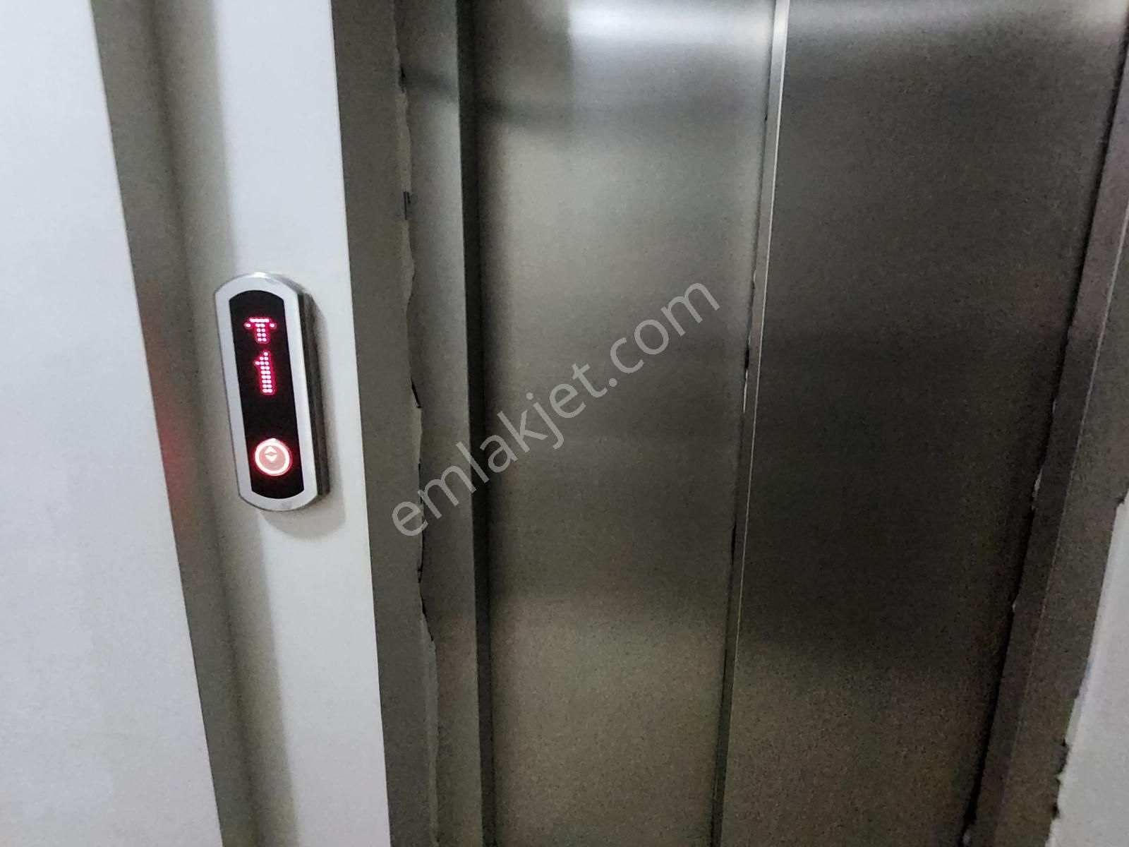 Ankadan Üsküdar Bulgurlu Mah. Çift Cepheli Açık Manzaralı 2+1 - Görsel 19