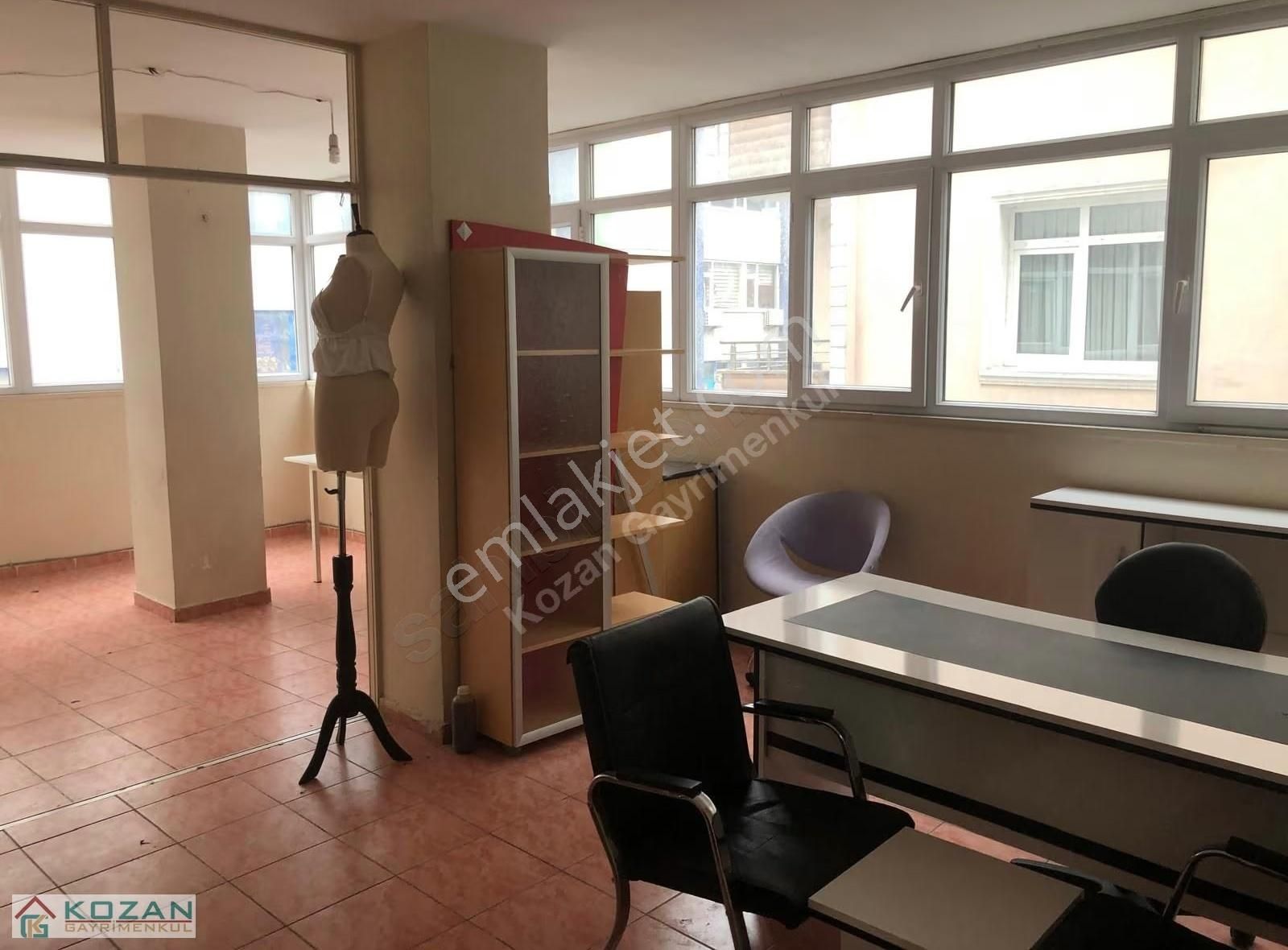 Güngören'de Kiralık Büro 40 M2 Bulut İş Merkezi'nde