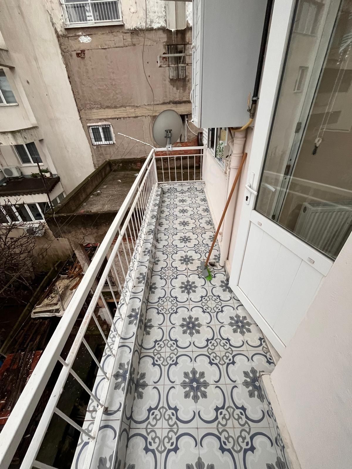 Deniz Manzaralı-sahil Ve Metro Yakını 2+1 Çift Cephe Çift Balkon Doğalgazlı - Görsel 29