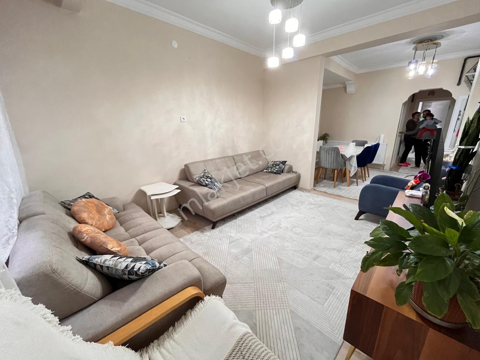 Deniz Manzaralı-sahil Ve Metro Yakını 2+1 Çift Cephe Çift Balkon Doğalgazlı - Görsel 3