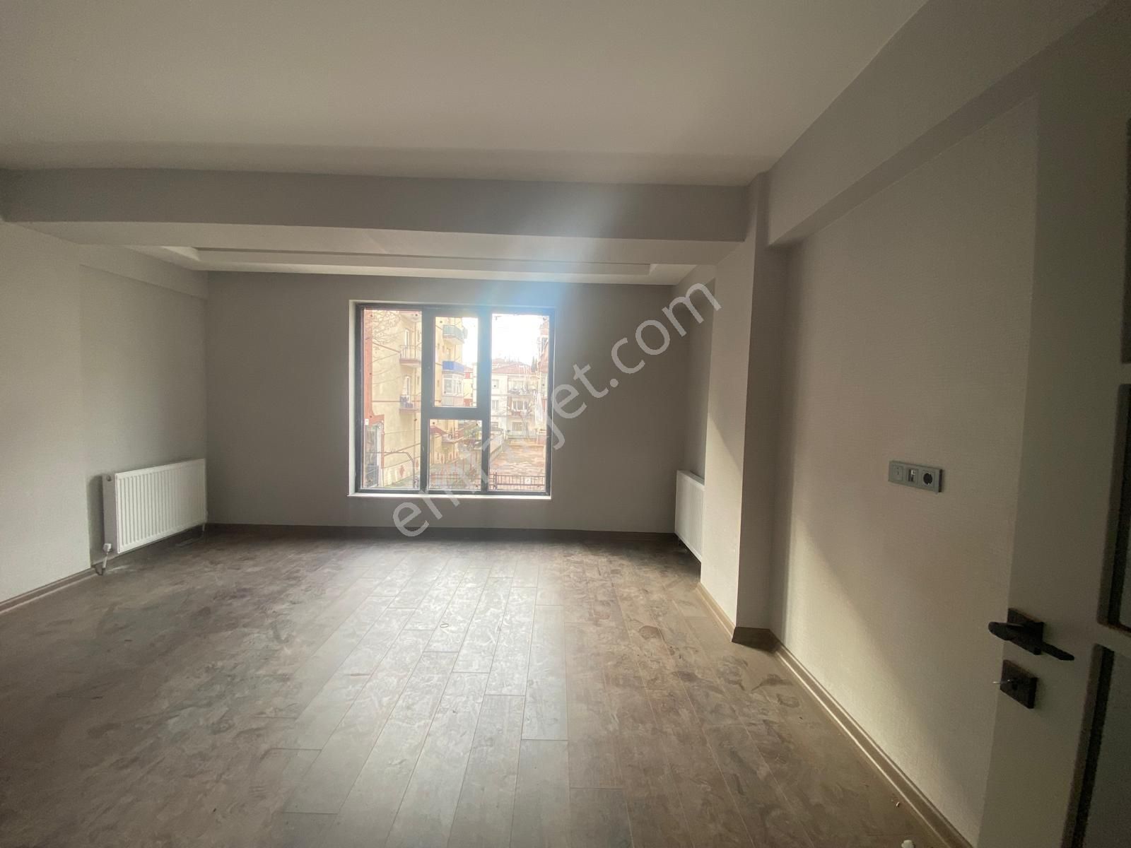 Koza Emlaktan Akşemsettin Mahalesinde Ara Katta Geniş 3+1 Sıfır Satılık Daire - Görsel 8