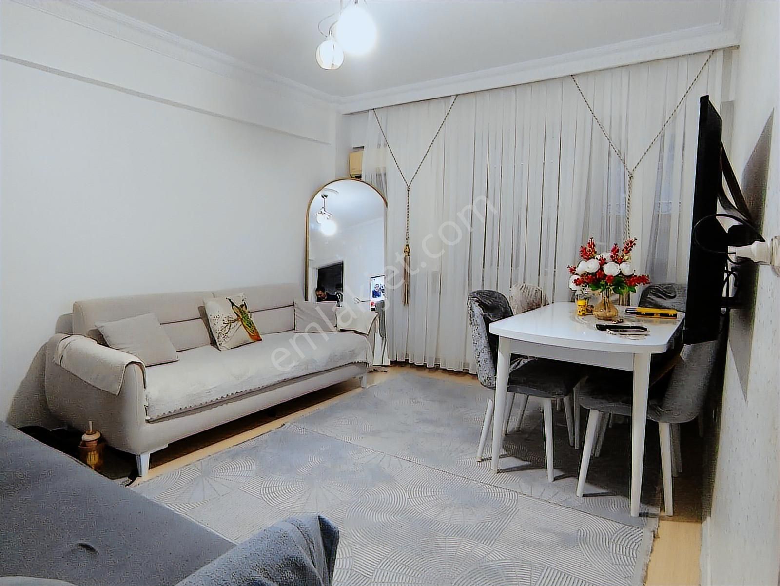 Mahir Emlak' Tan Metrobüse 1 Dk.mesafede 2+1 Bahçekat Daire - Görsel 6