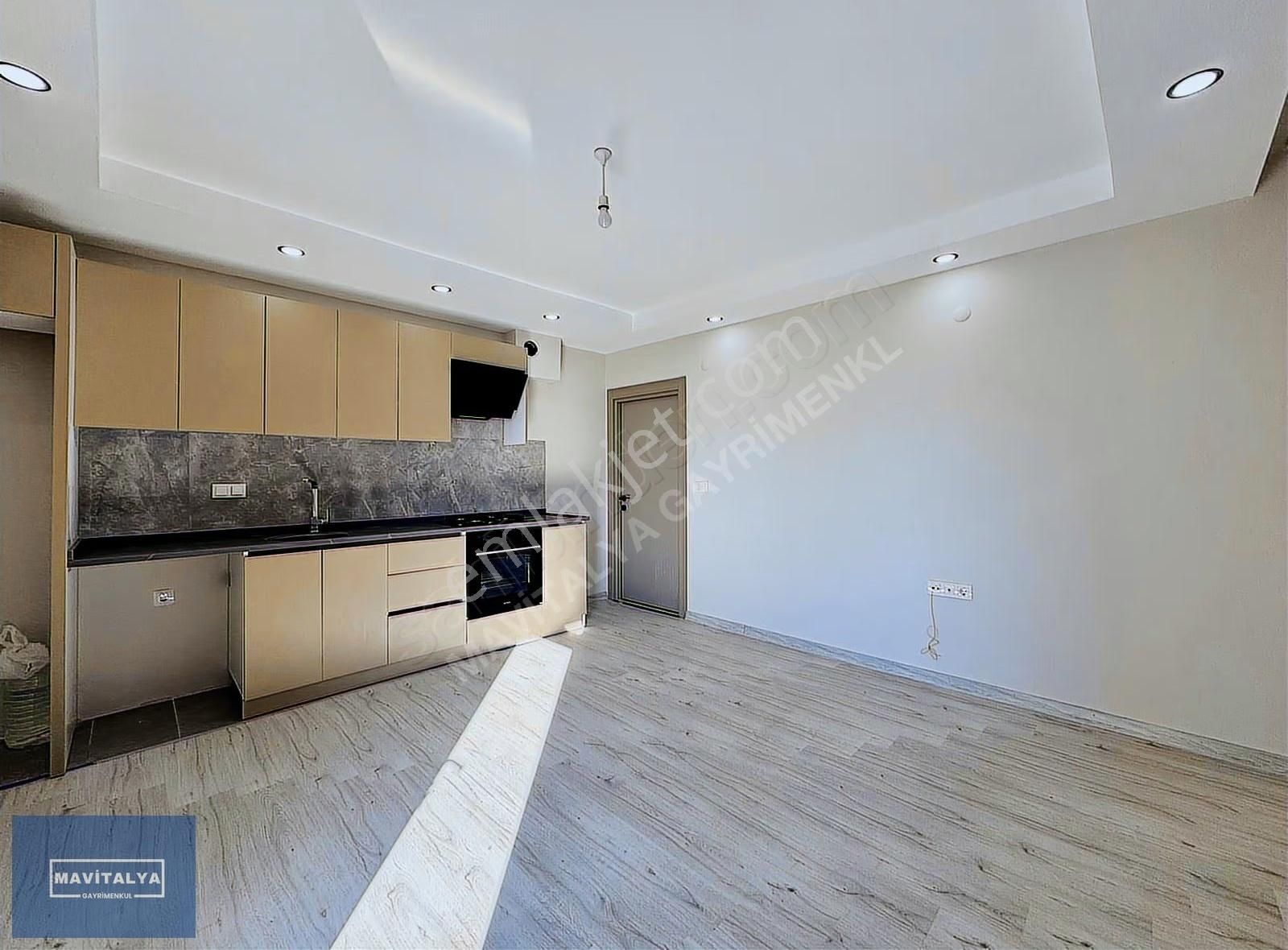 Tramvaya 100 Metre Mesafede Kiralık Sıfır Daire