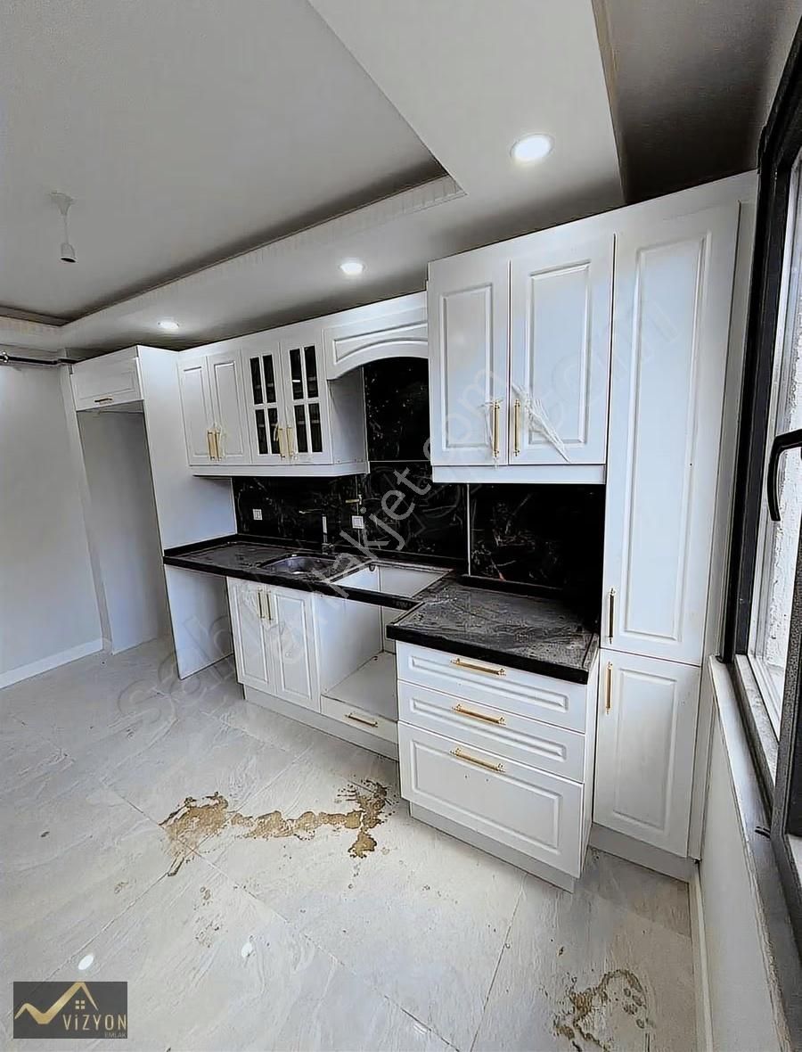 Millet Bahçesi Üzerinde Deniz & Köprü Manzaralı 2+1 | 90 M² - Görsel 17