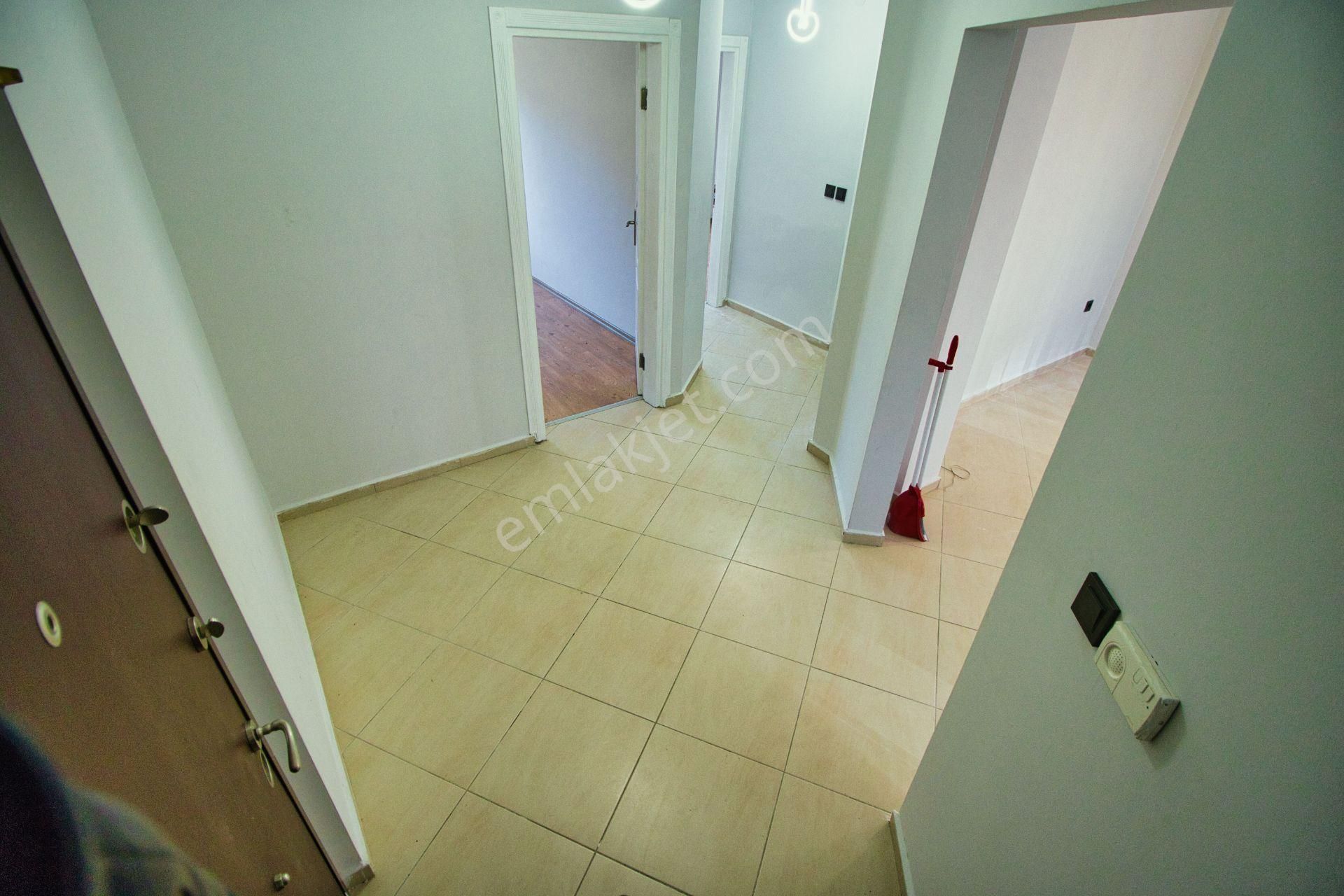 🛑🛑aktif'ten Akçay'da Satılık Nezih Muhitte Ön Cephe Doğalgazlı 8 Yaşında 2+1 Daire - Görsel 24