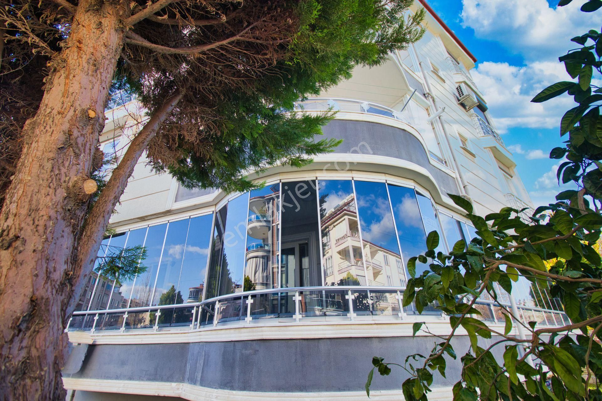 🛑🛑aktif'ten Akçay'da Satılık Nezih Muhitte Ön Cephe Doğalgazlı 8 Yaşında 2+1 Daire