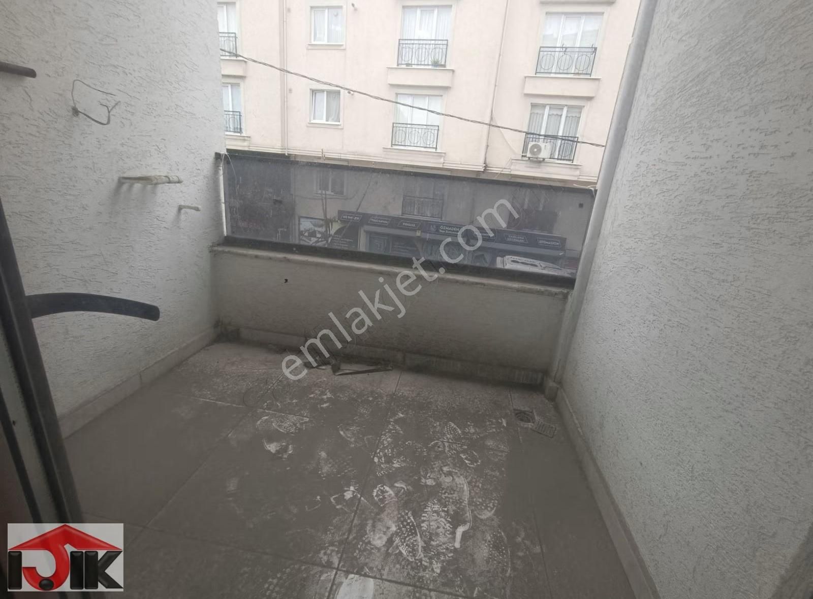 Yakuplu Merkezde Kiralık Yabancıya Notere Uygun Ara Kat 2+1 - Görsel 16