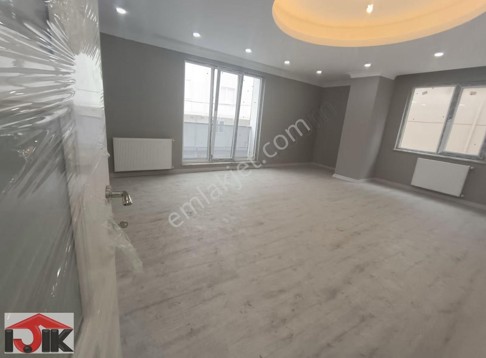 Yakuplu Merkezde Kiralık Yabancıya Notere Uygun Ara Kat 2+1 - Görsel 15