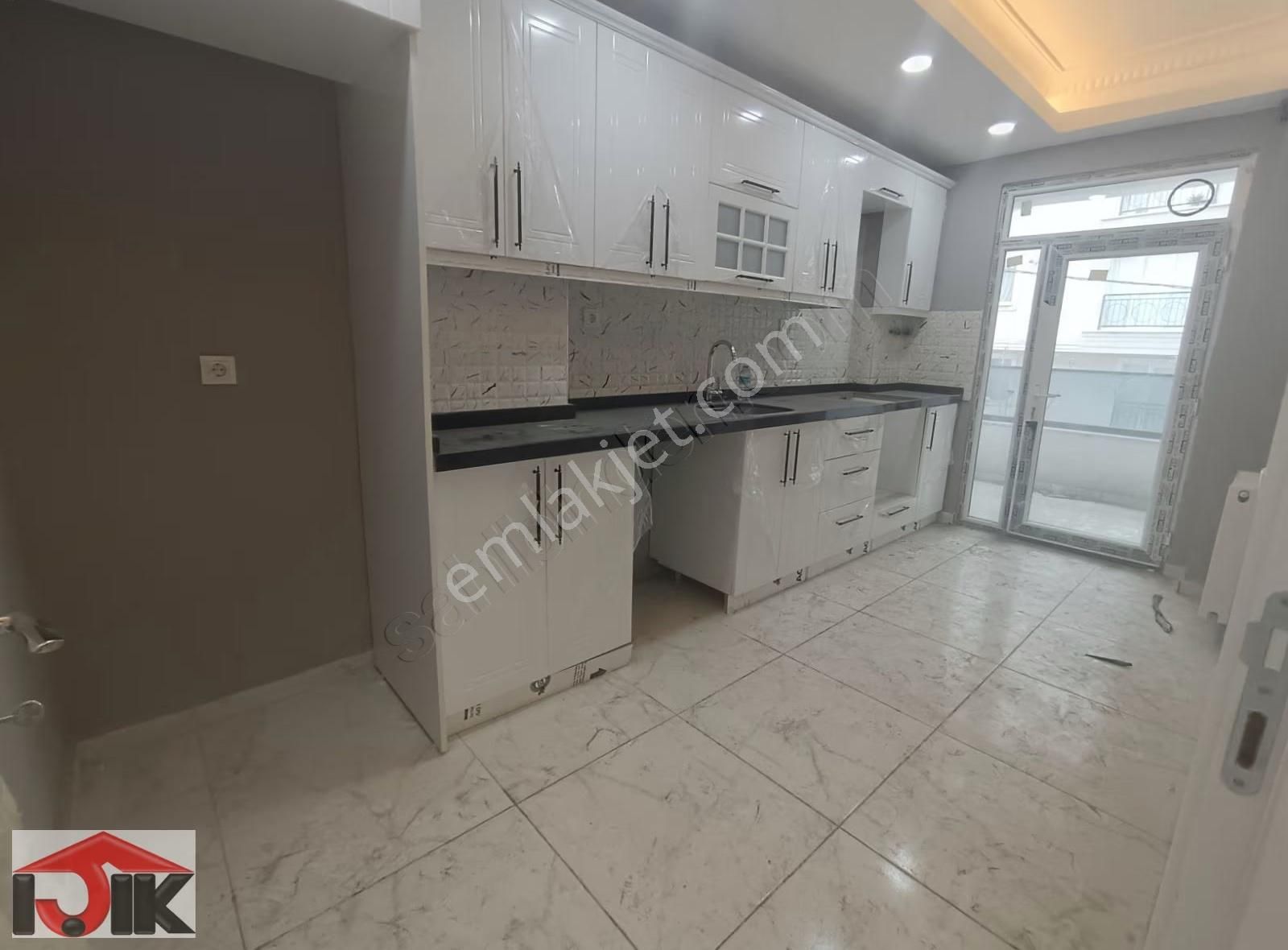 Yakuplu Merkezde Kiralık Yabancıya Notere Uygun Ara Kat 2+1 - Görsel 8