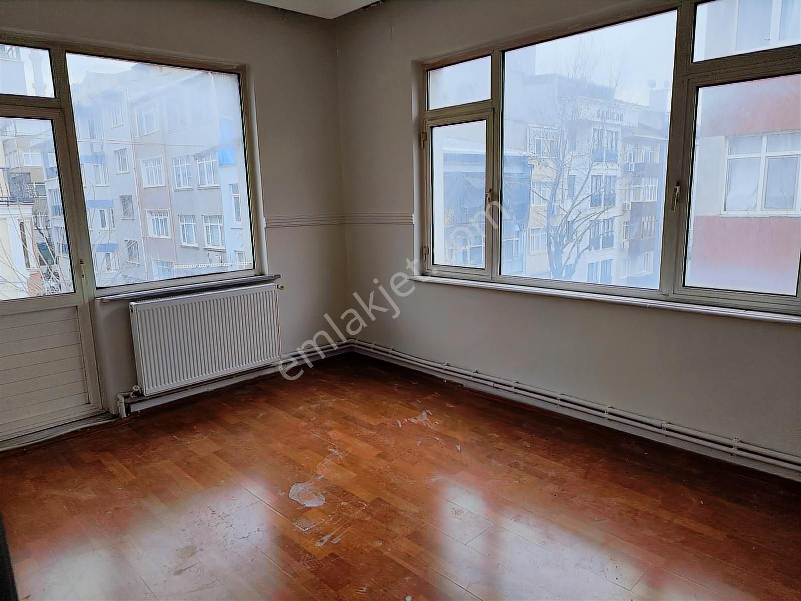 Fatih Sariguzelde Cadde Üzerinde 2. Kat Daire - Görsel 5