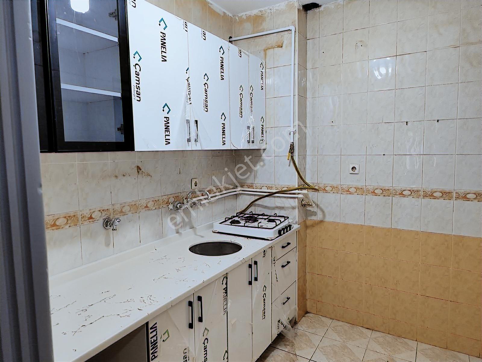 Fatih Sariguzelde Cadde Üzerinde 2. Kat Daire