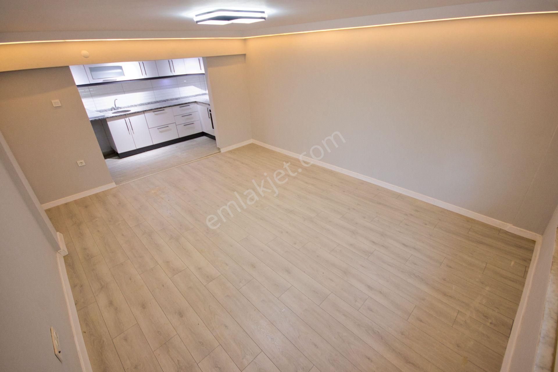 🛑🛑aktiften Akçay Merkezde Satılık Denize Yakın Doğalgazlı Harika Asansörlü 2+1daire - Görsel 3