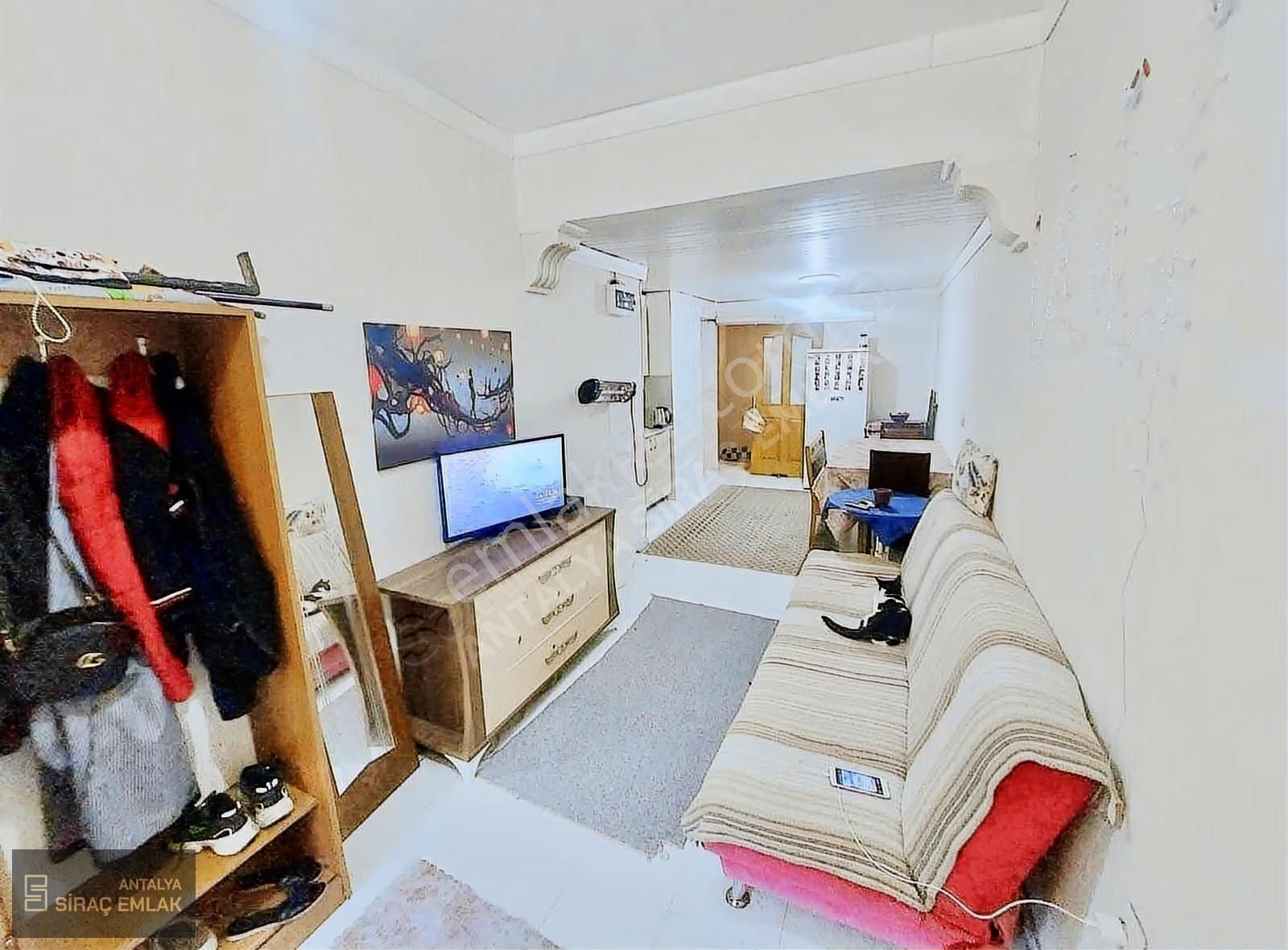 Kepez Dokuma'da Kaymakamlık Yanı 1+1 Ters Dubleks Daire