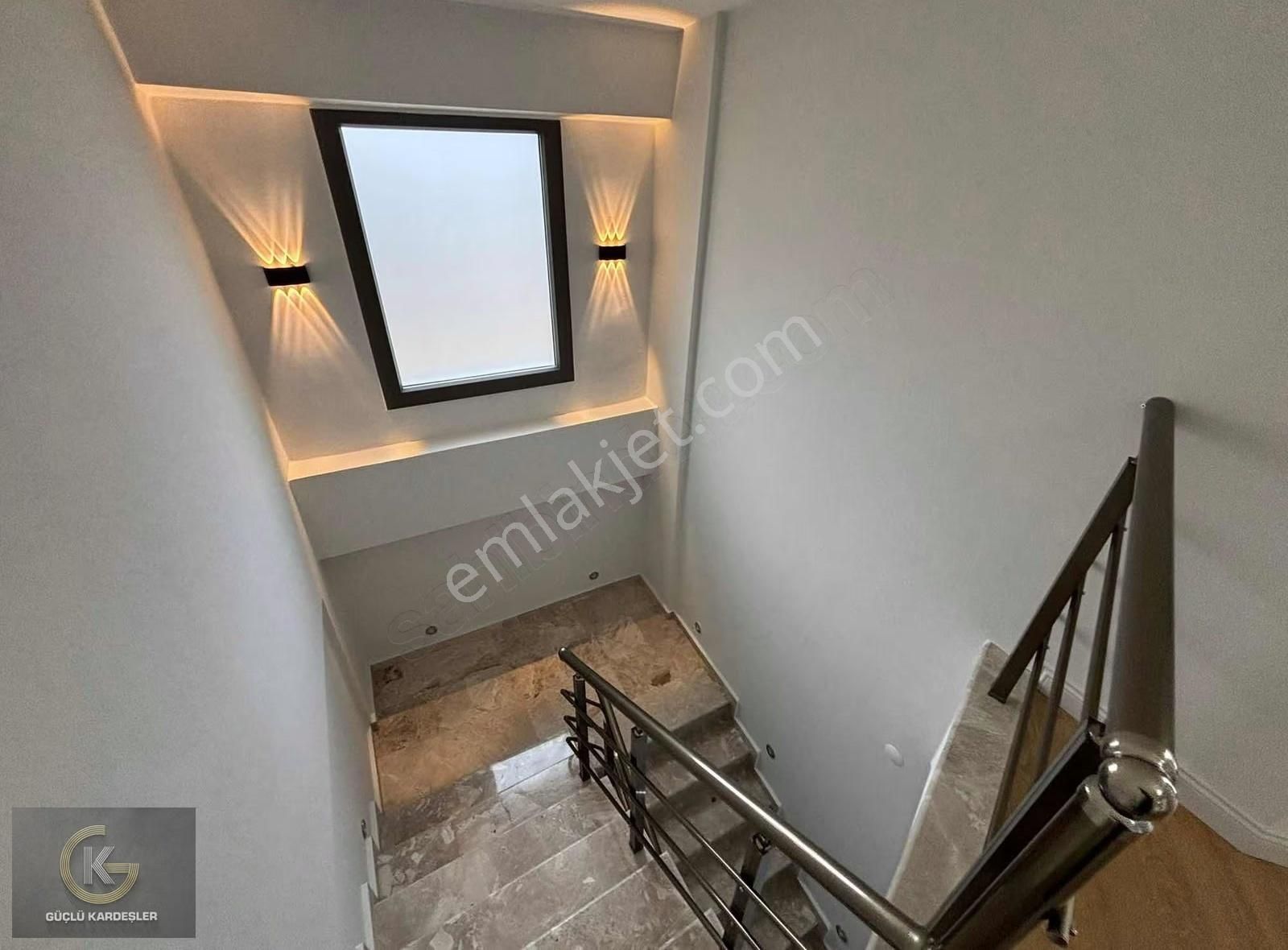 Güçlü Kardeşler Denize 300 Metre 3+1 Bahçe Ve Kat Dubleksleri - Görsel 27