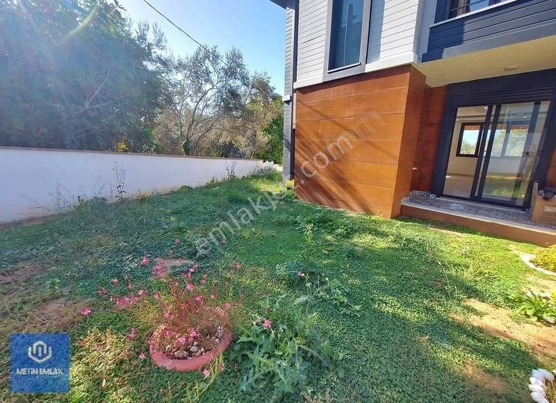 Altınoluk Satılık Sıfır Villa / Denize Yakın / Otoparklı / Bahçeli - Görsel 2