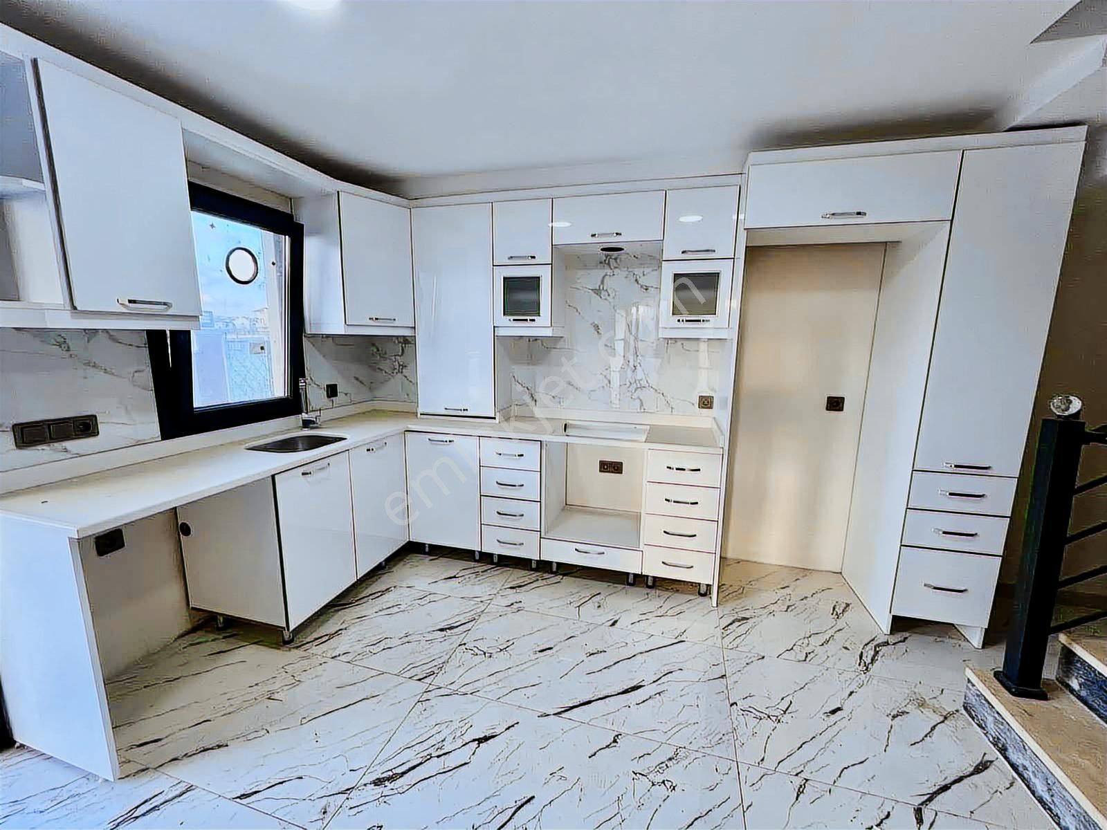 #mega Yapı# Kapalı Mutfaklı Yerden Isıtmalı Köşebaşı Villa - Görsel 32