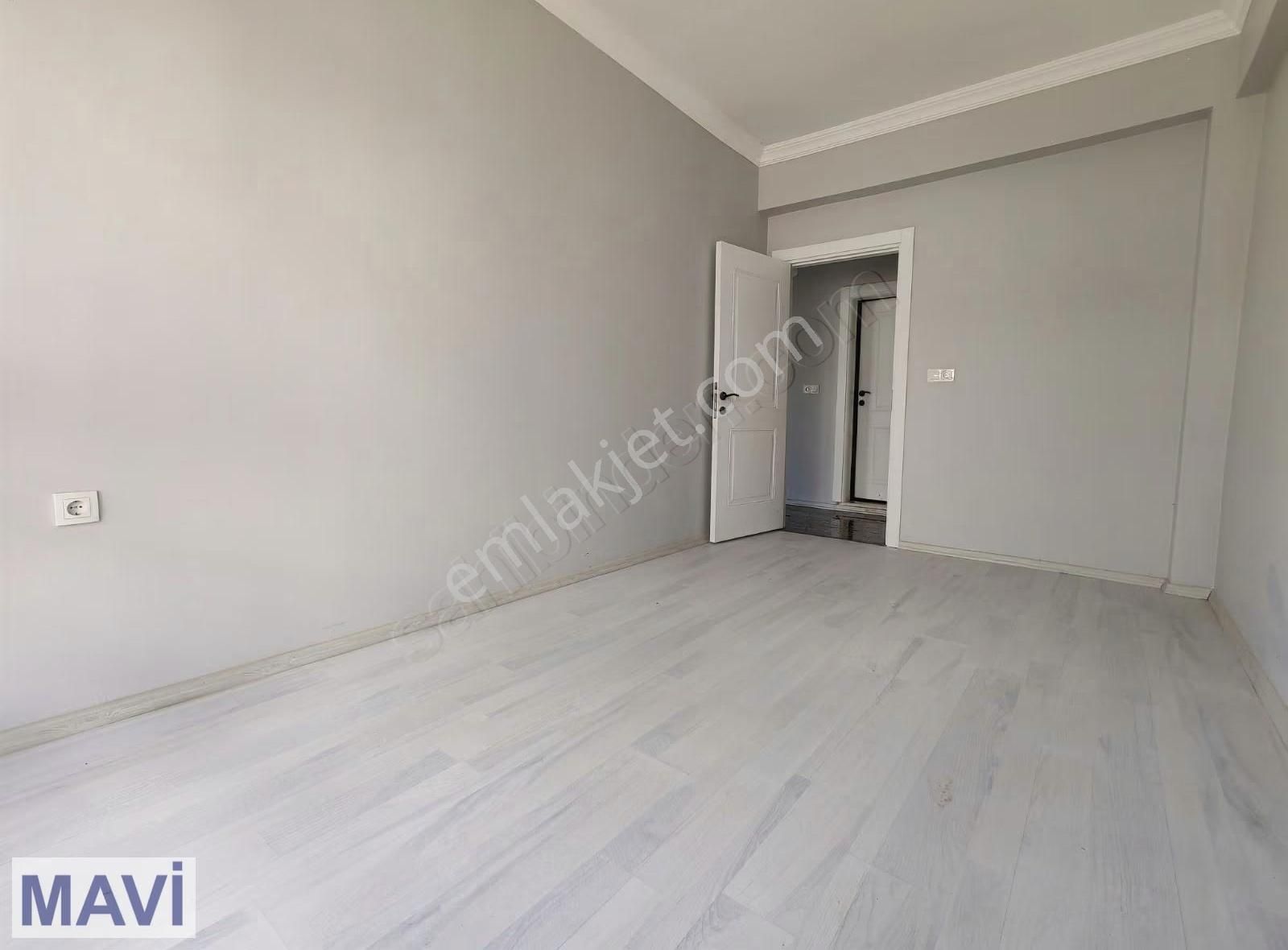 Karasu'da Müstakil Tadında, Bahçeli, Havuzlu Köşe Daire Remax - Görsel 10