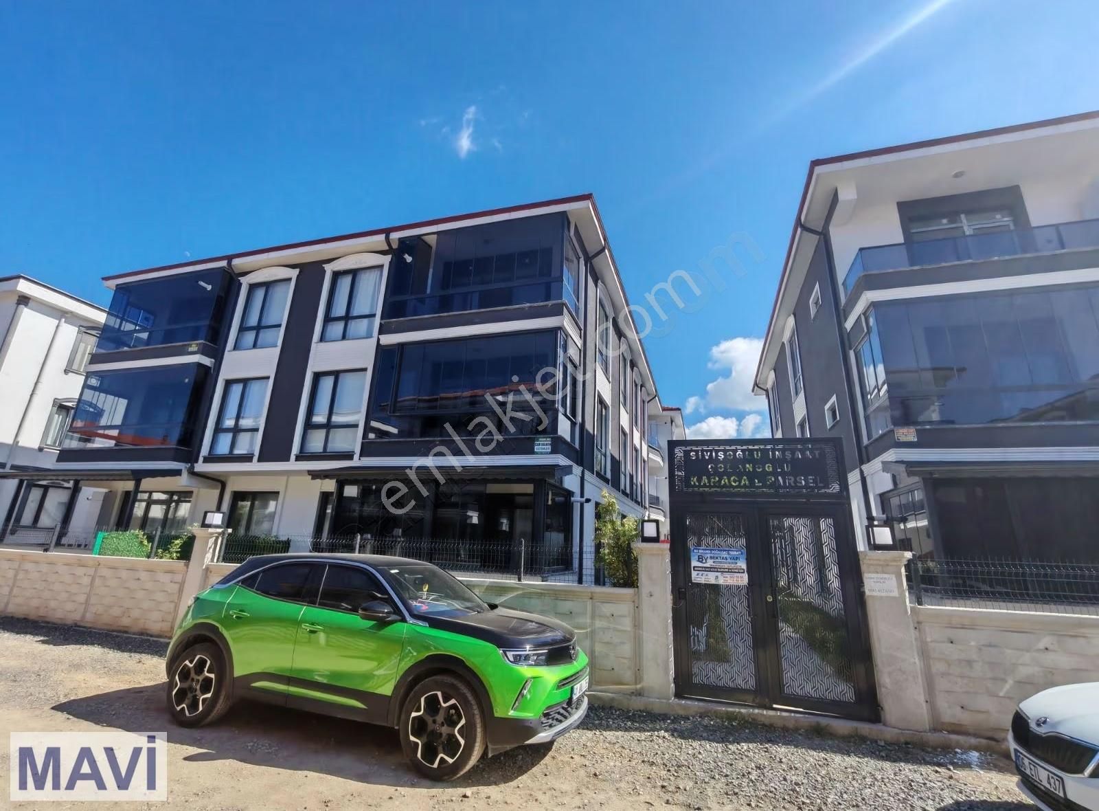Karasu'da Müstakil Tadında, Bahçeli, Havuzlu Köşe Daire Remax - Görsel 21