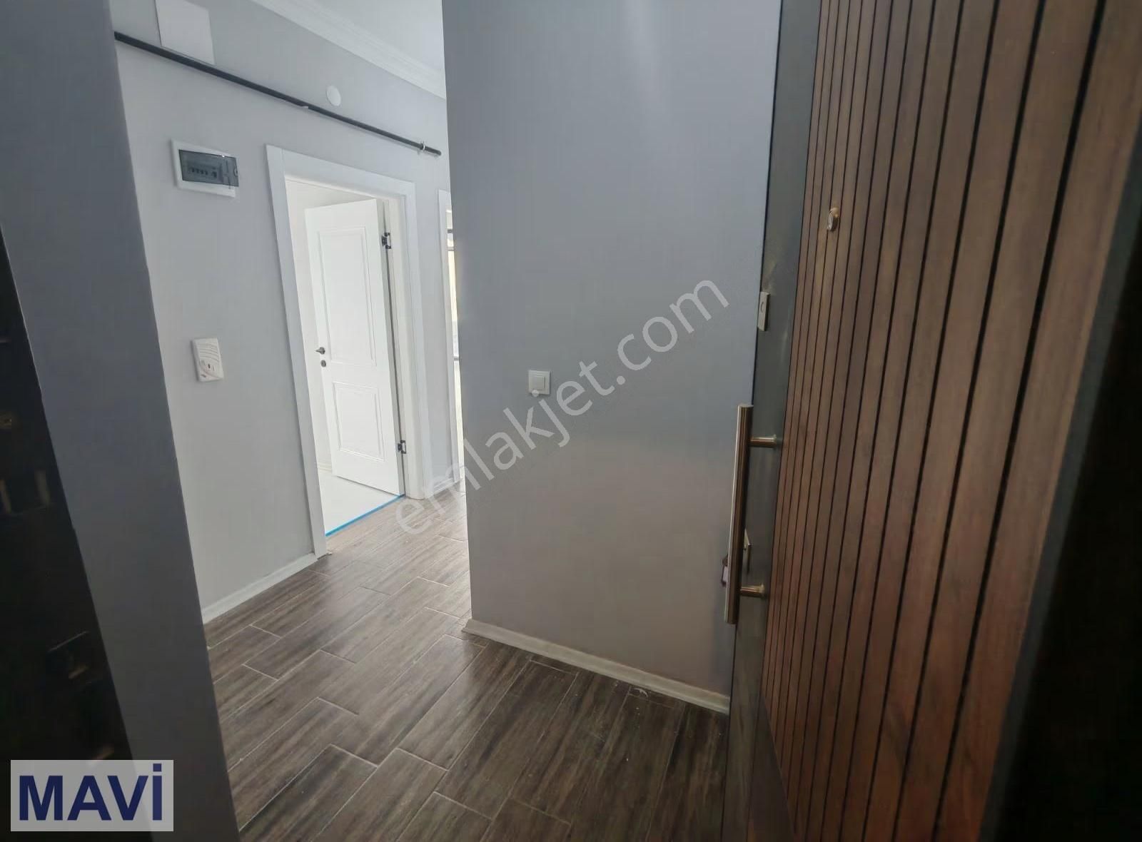 Karasu'da Müstakil Tadında, Bahçeli, Havuzlu Köşe Daire Remax - Görsel 4