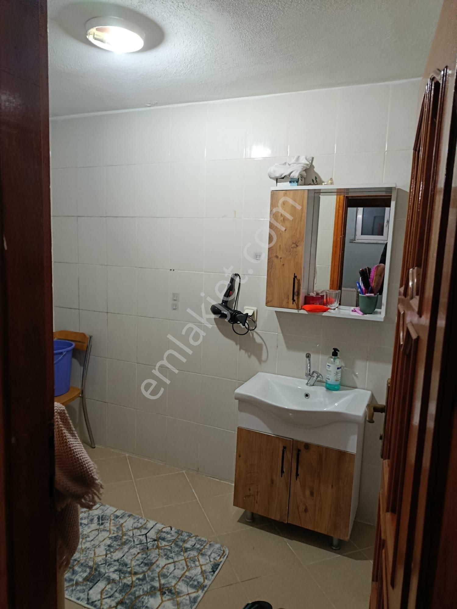 Fındıklı Mahallesi Kiralık Oda Arkadaşı - Görsel 8