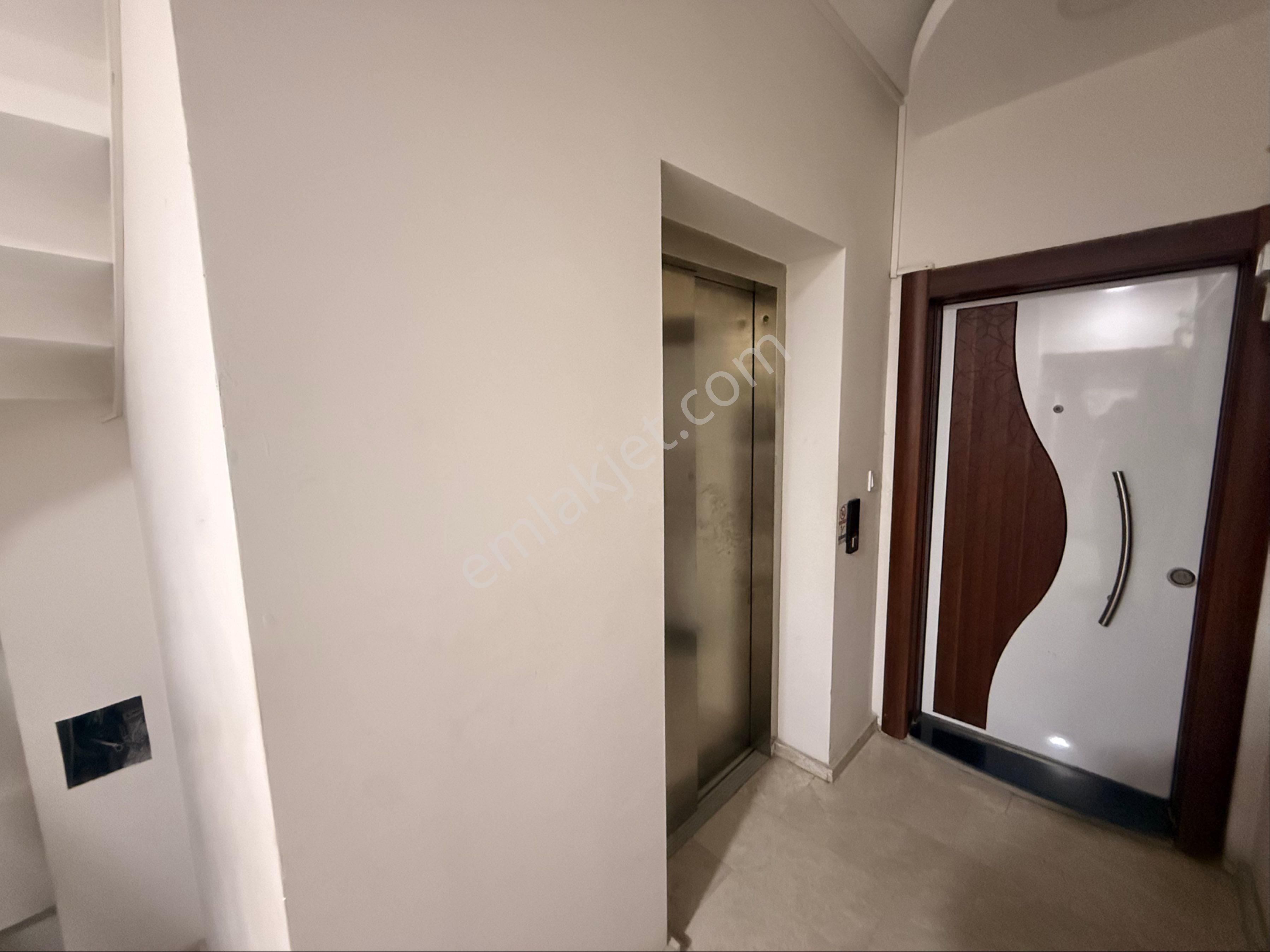 Çiğli Eğitim Araştırma Hast Yakını Kiralik Full Eşyalı 2+1 Daire - Görsel 5