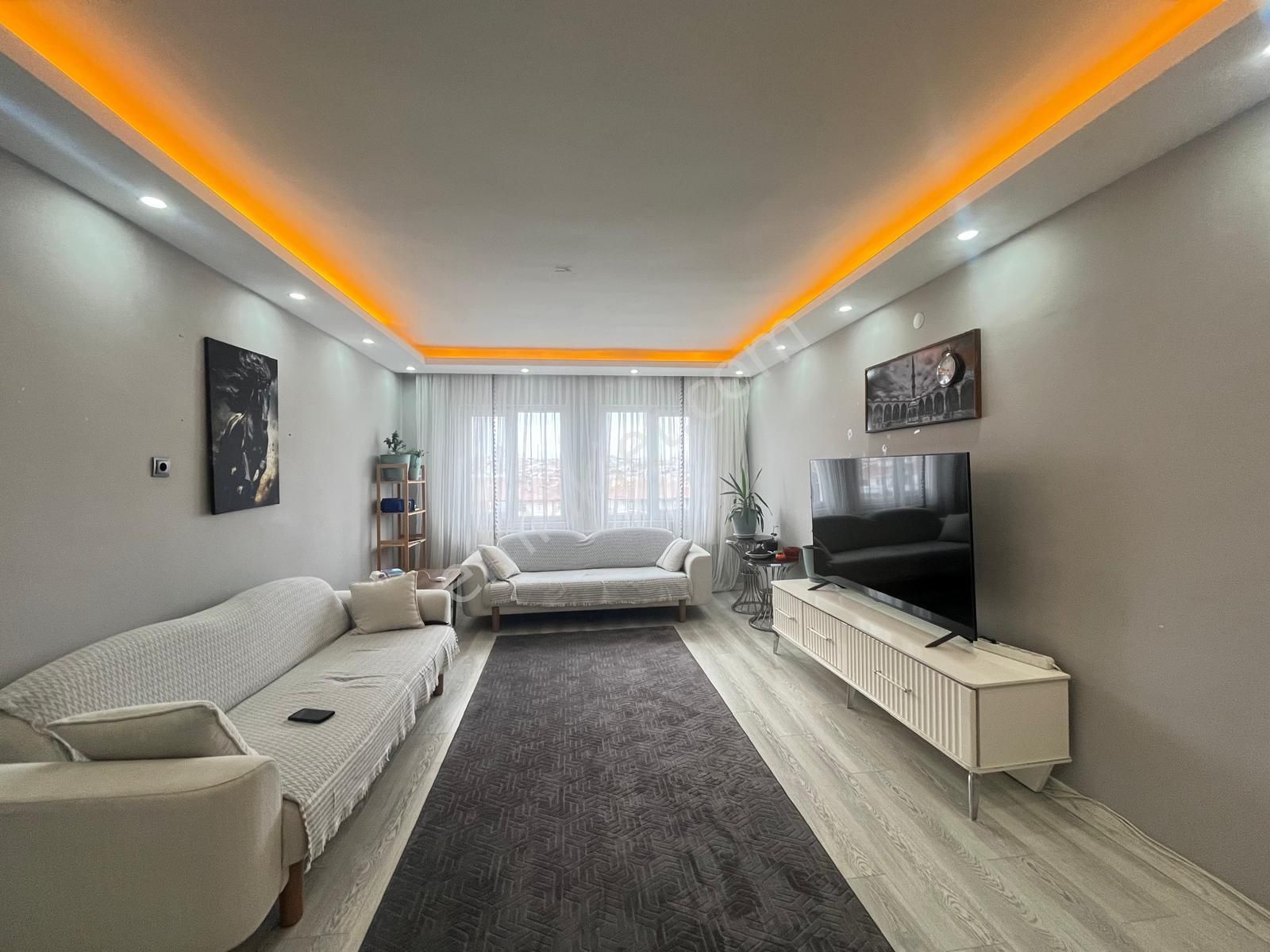 Koza Emlak'tan Malazgirt Mahalesinde Lüxx Yapılı Teras Bağımsız 4+1 Satılık Daireee