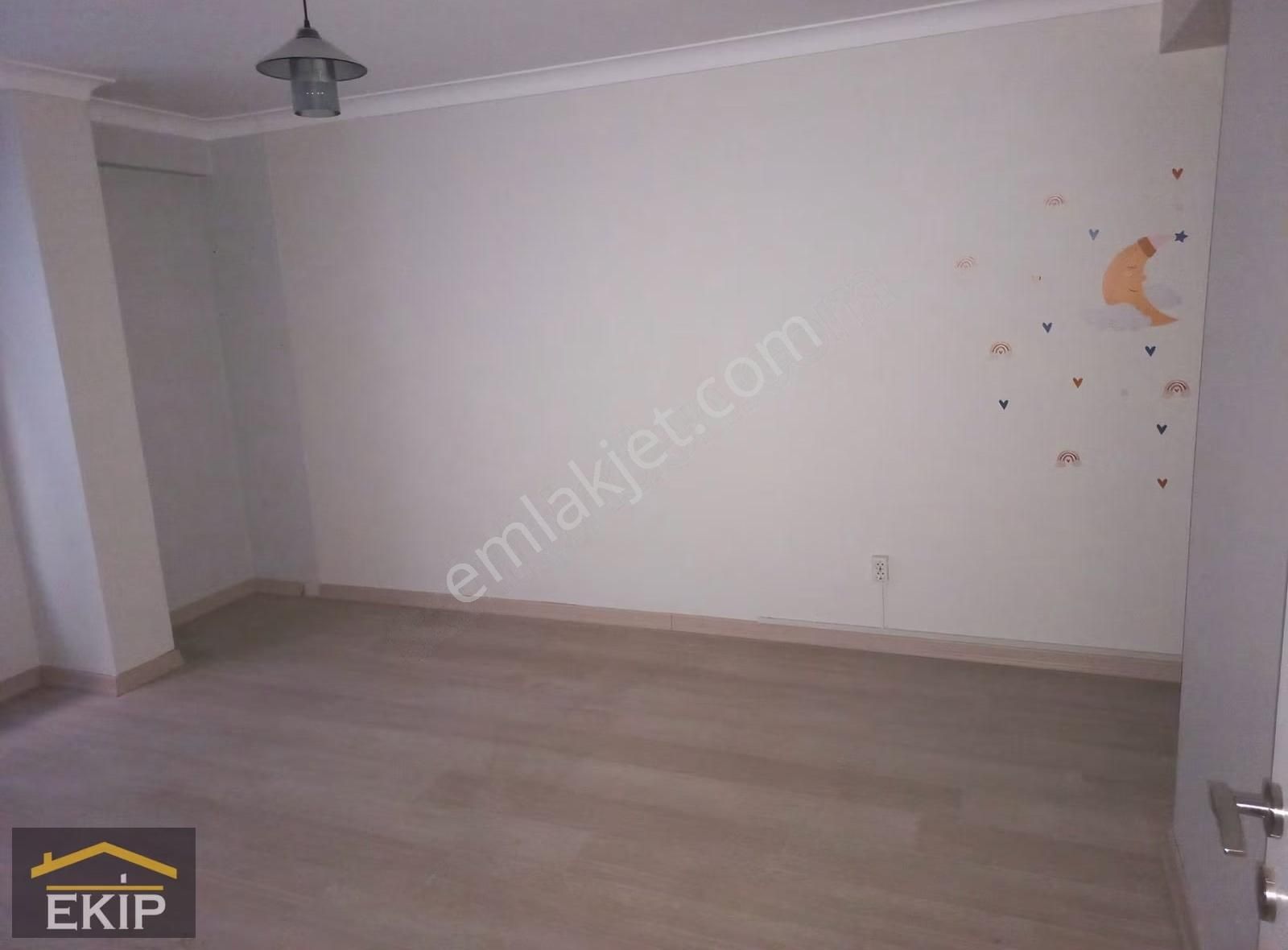 Kağıthane Ceylan Panorama'da Boş Büyük 2+1 Ara Kat - Görsel 20