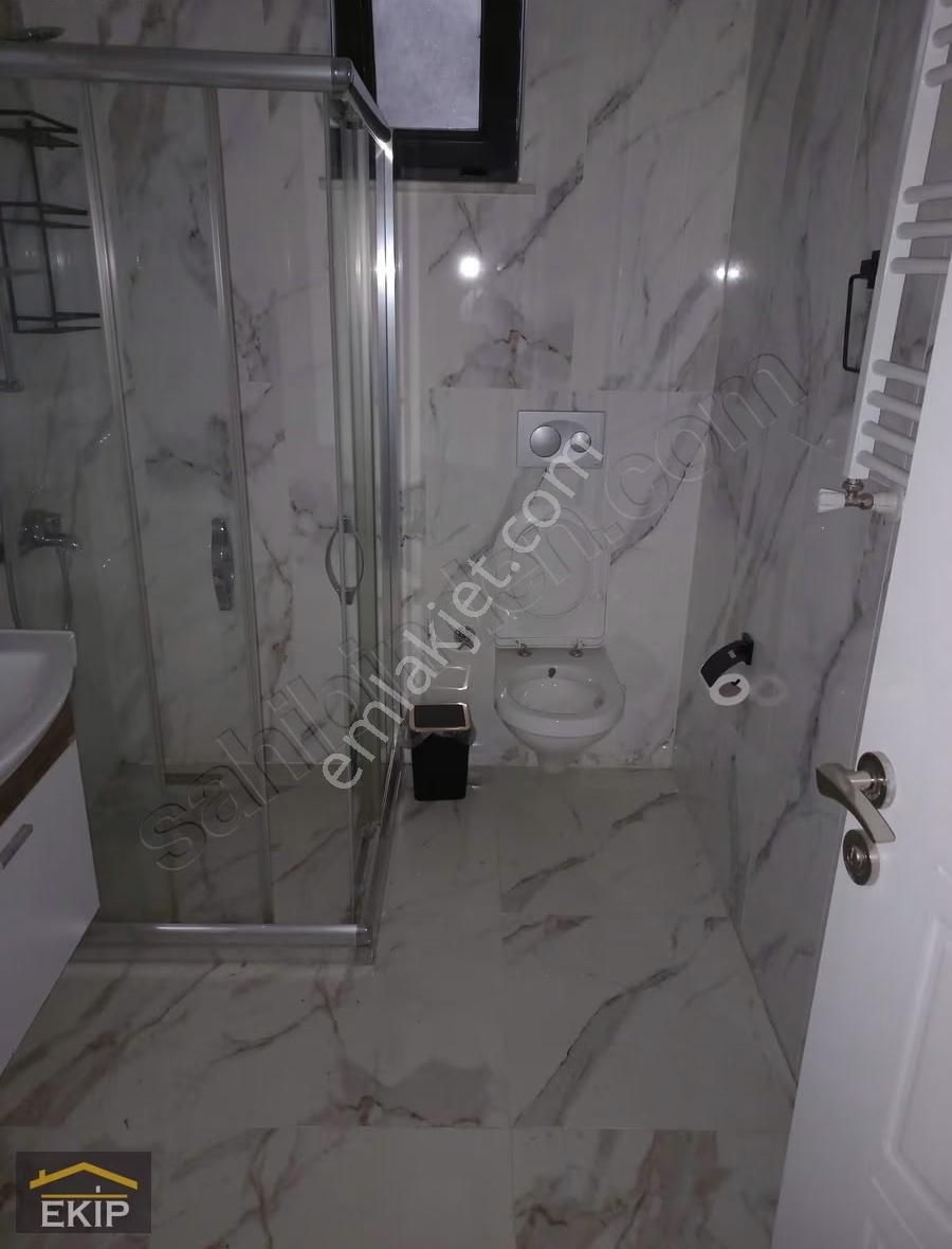 Kağıthane Ceylan Panorama'da Boş Büyük 2+1 Ara Kat - Görsel 26