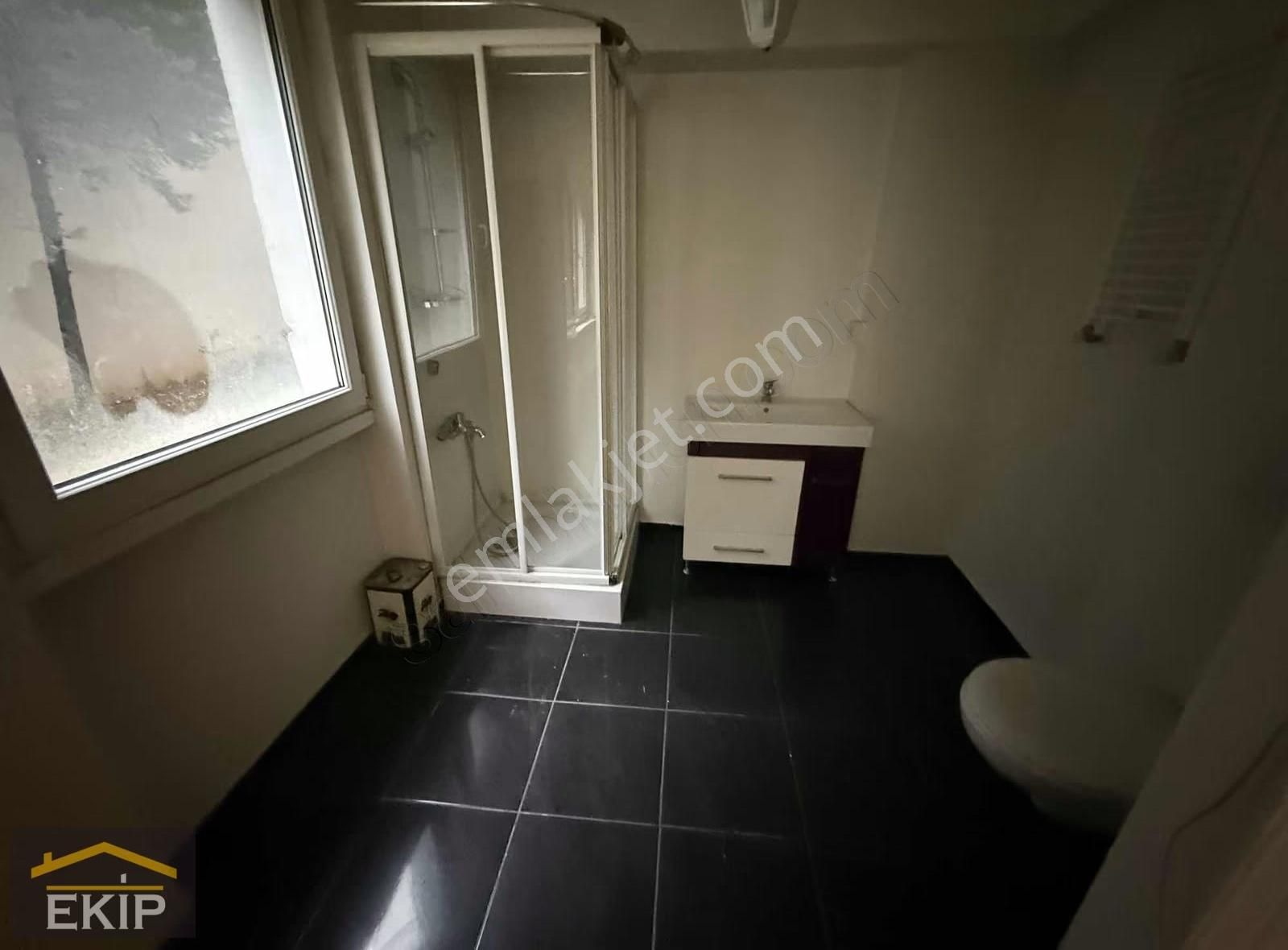 Pera Evlerinde Sitede Bahçe Kullanımlı 140m2 3+1 - Görsel 14