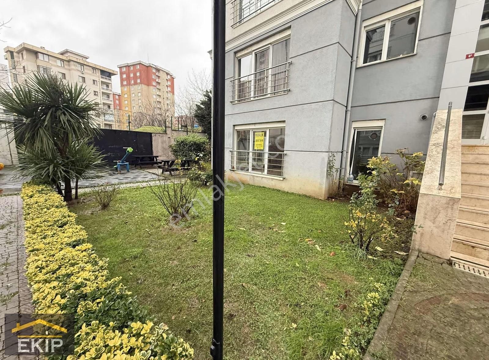 Pera Evlerinde Sitede Bahçe Kullanımlı 140m2 3+1 - Görsel 9