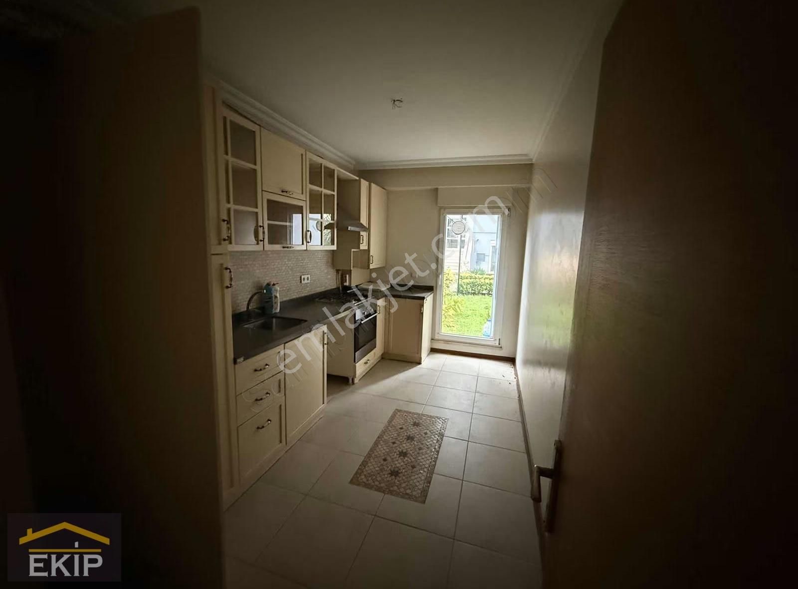 Pera Evlerinde Sitede Bahçe Kullanımlı 140m2 3+1 - Görsel 7