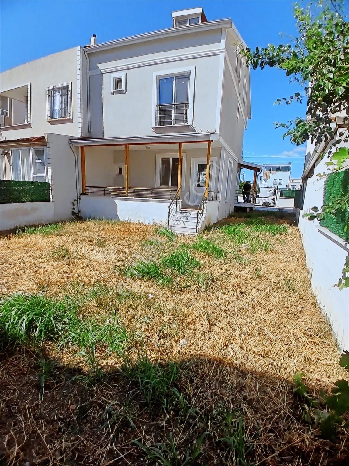 #mega Yapı# 230m² Arsalı 5+1 Denize Yakın Lüks Villa