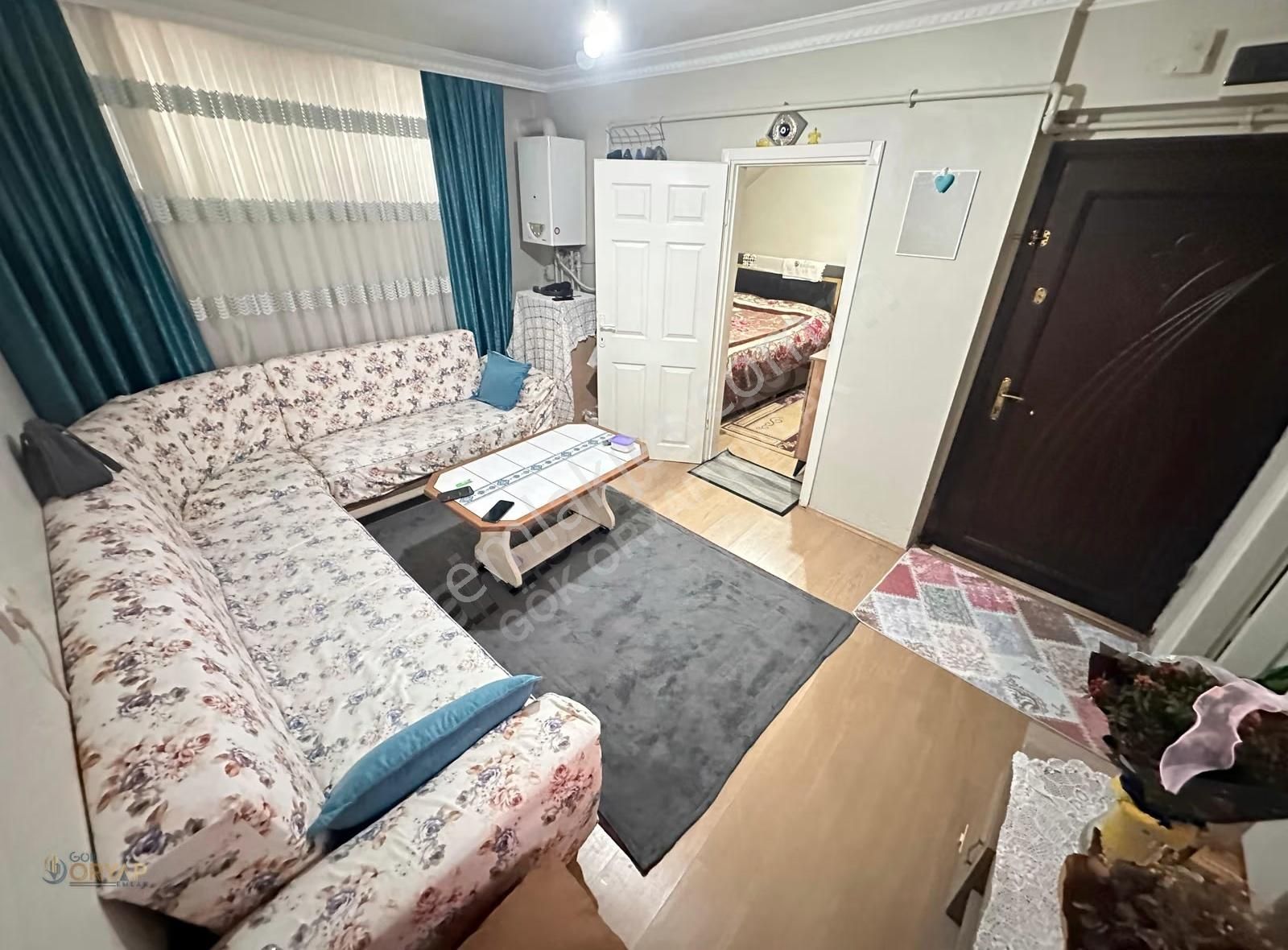 Gök Oryap'tan Satılık Merkezi Konumda Bakımlı 2+1 Fırsat Daire!