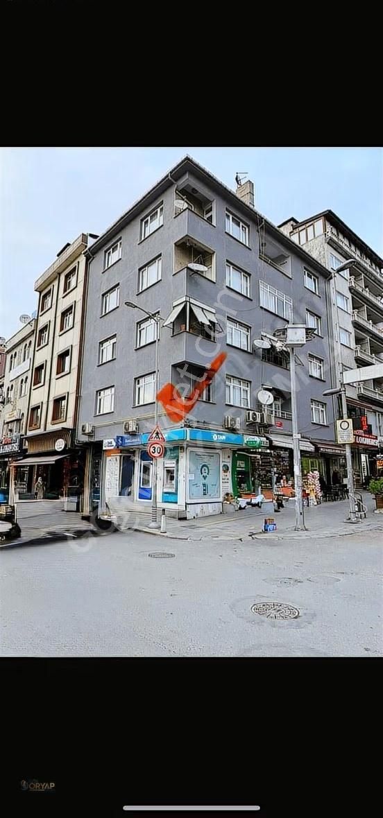 Gök Oryap'tan Satılık Süper Konumda 3+1 3 Balkonlu 1.kat Daire ! - Görsel 8
