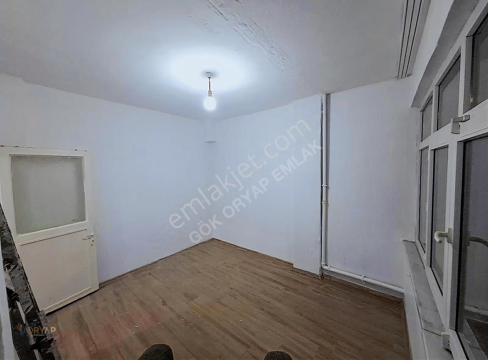 Gök Oryap'tan Kiralık Merkezi Konumda 1+1 1.kat Daire !