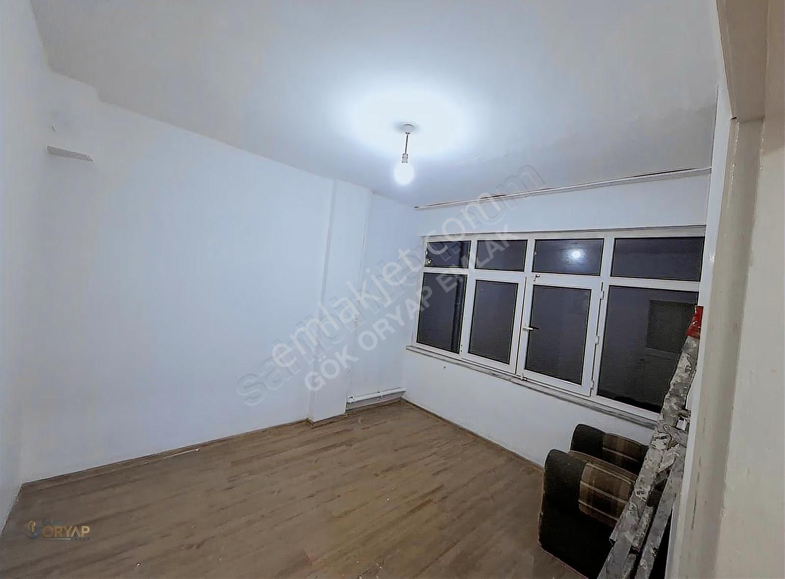 Gök Oryap'tan Kiralık Merkezi Konumda 1+1 1.kat Daire ! - Görsel 3