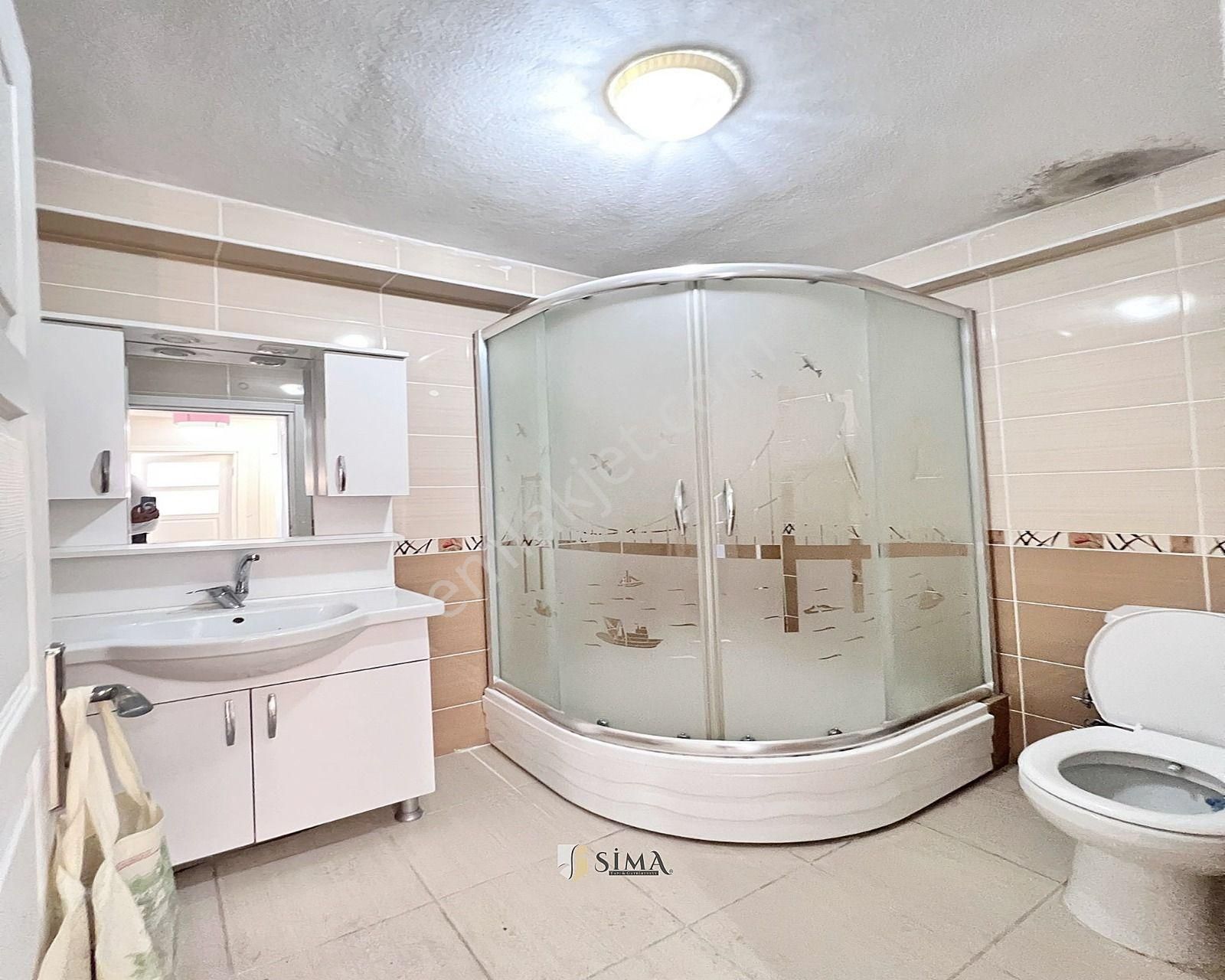 Güzelyurt Mah . Metrobüse Yürüme Mesafesi 7 Dk 2+1 Ara Kat Krediye Ugun Daire - Görsel 19