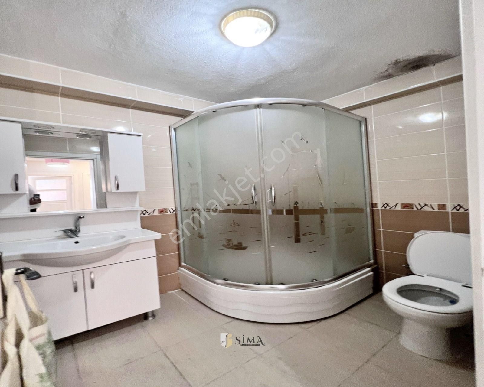 Güzelyurt Mah . Metrobüse Yürüme Mesafesi 7 Dk 2+1 Ara Kat Krediye Ugun Daire - Görsel 23