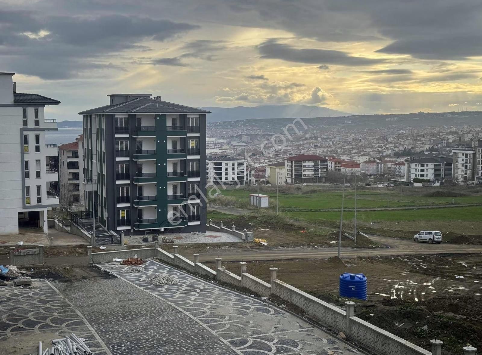 Tema Emlaktan Atatürk Mah Sıfır Arakat 1+1 Lüks Kiralık Daire - Görsel 23