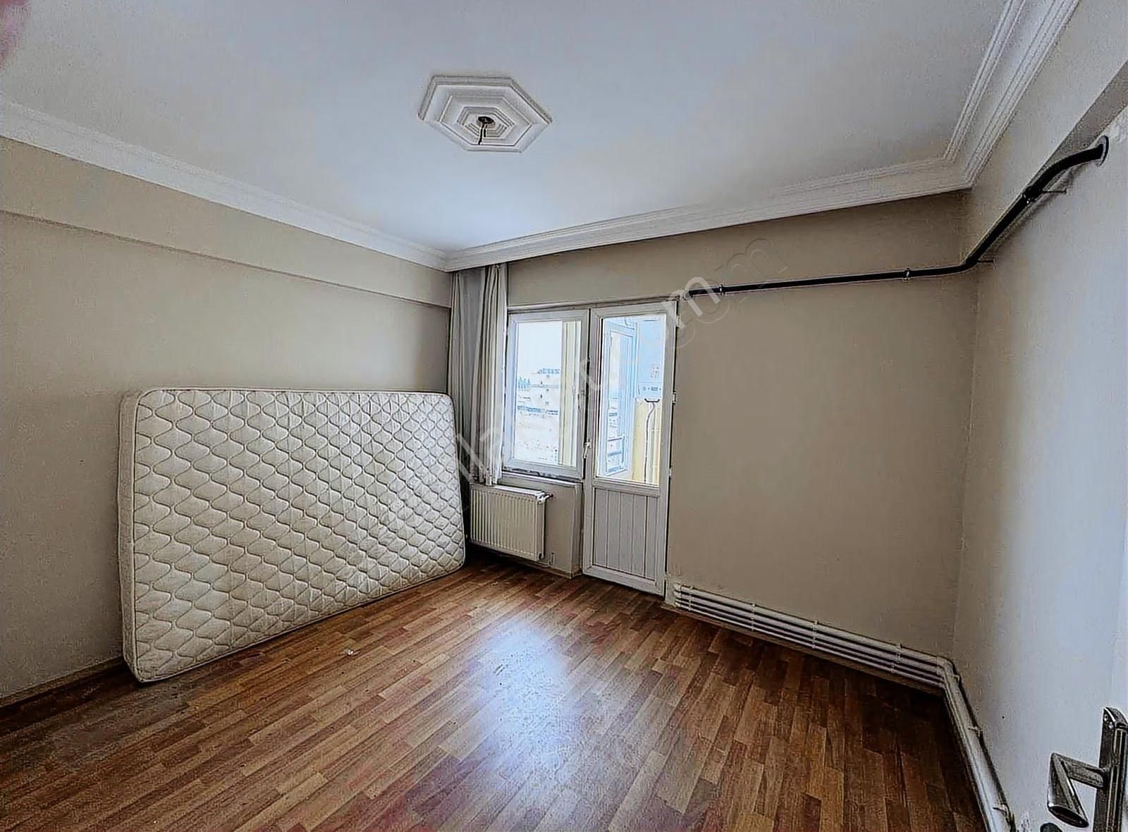 Tema Emlaktan Barbaros Mahallesi Devran Sitesi Satılık 3+1 Daire - Görsel 3